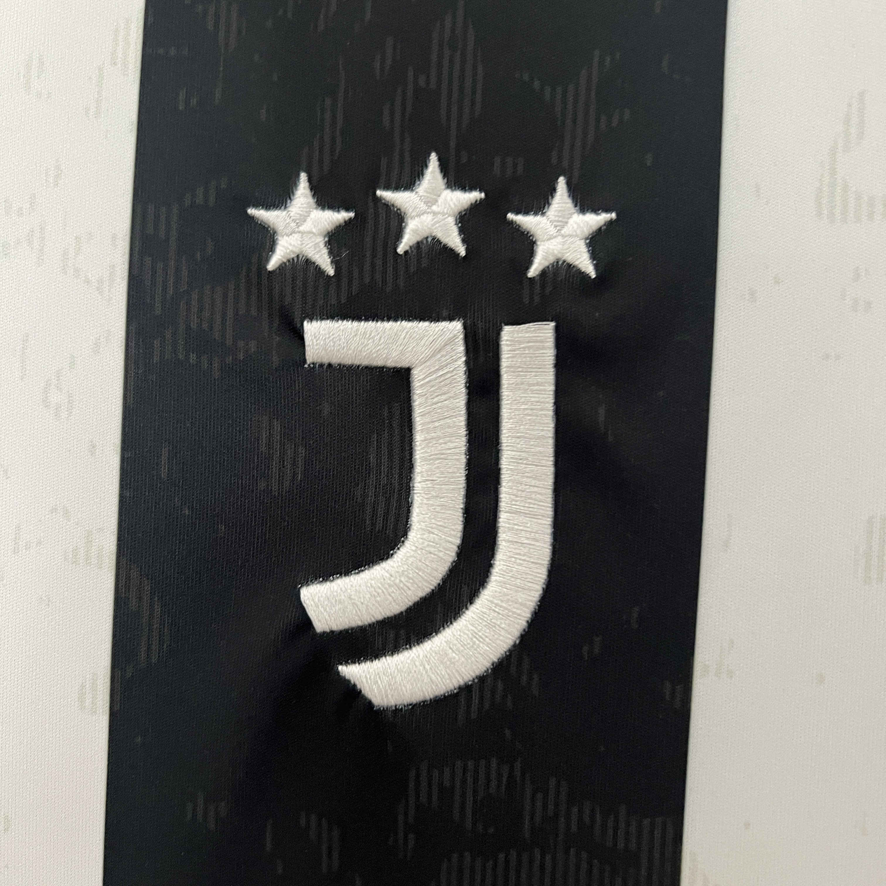 Juventus 24-25 Home Stadium Jersey - Fans Version - UnitedFutballJersey