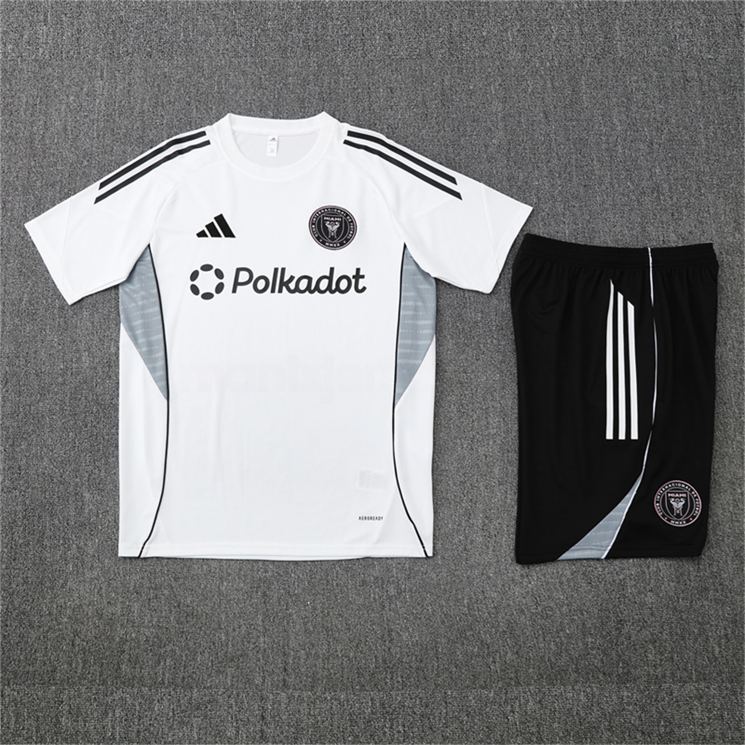 INT M.A.M 25-26 Short-Sleeve Training Set - White Top and Black Shorts - UnitedFutballJersey