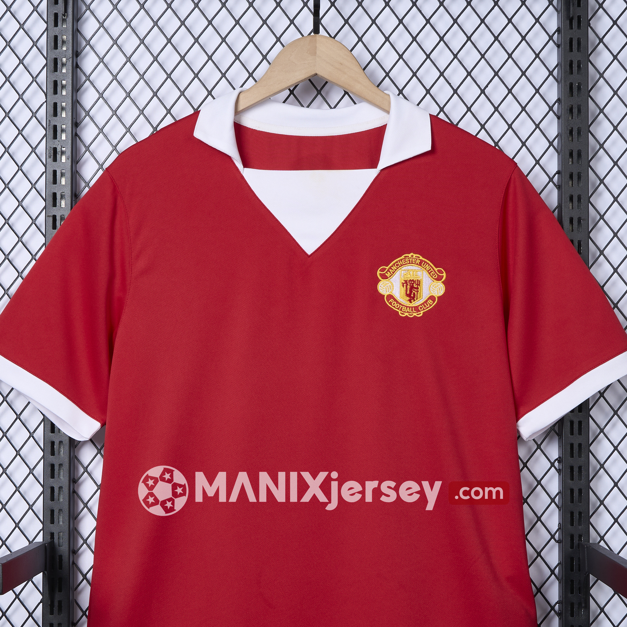 Retro Manchester United 1972-73 Home Jersey - UnitedFutballJersey