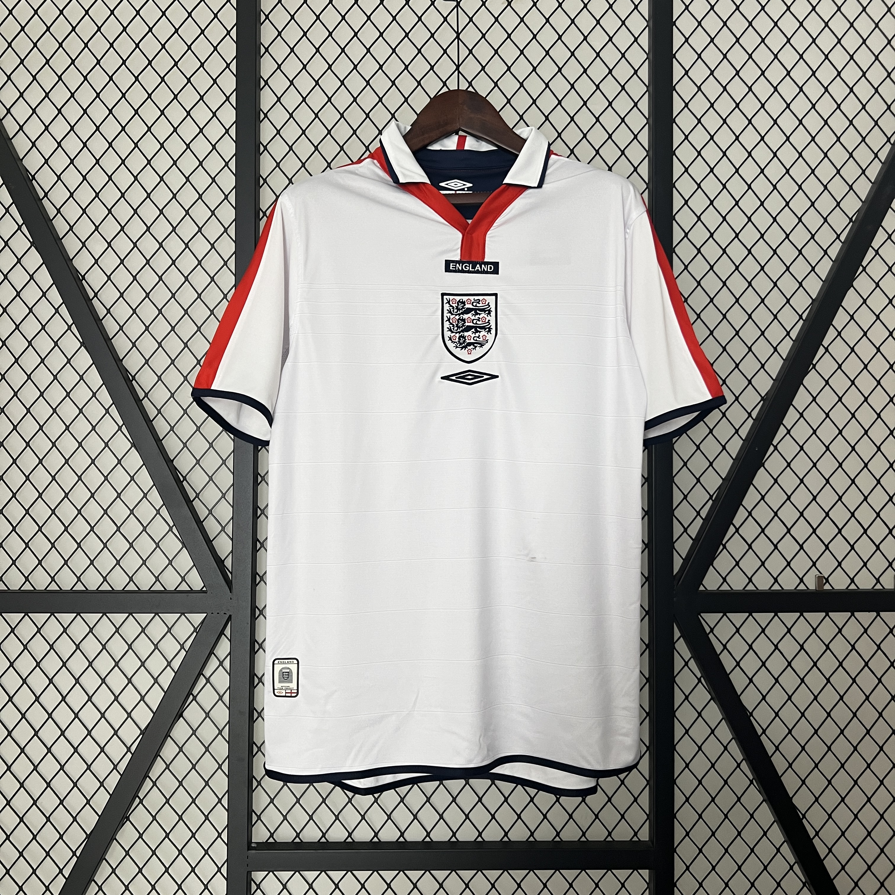 Retro England 2004 Home Stadium Jersey - UnitedFutballJersey