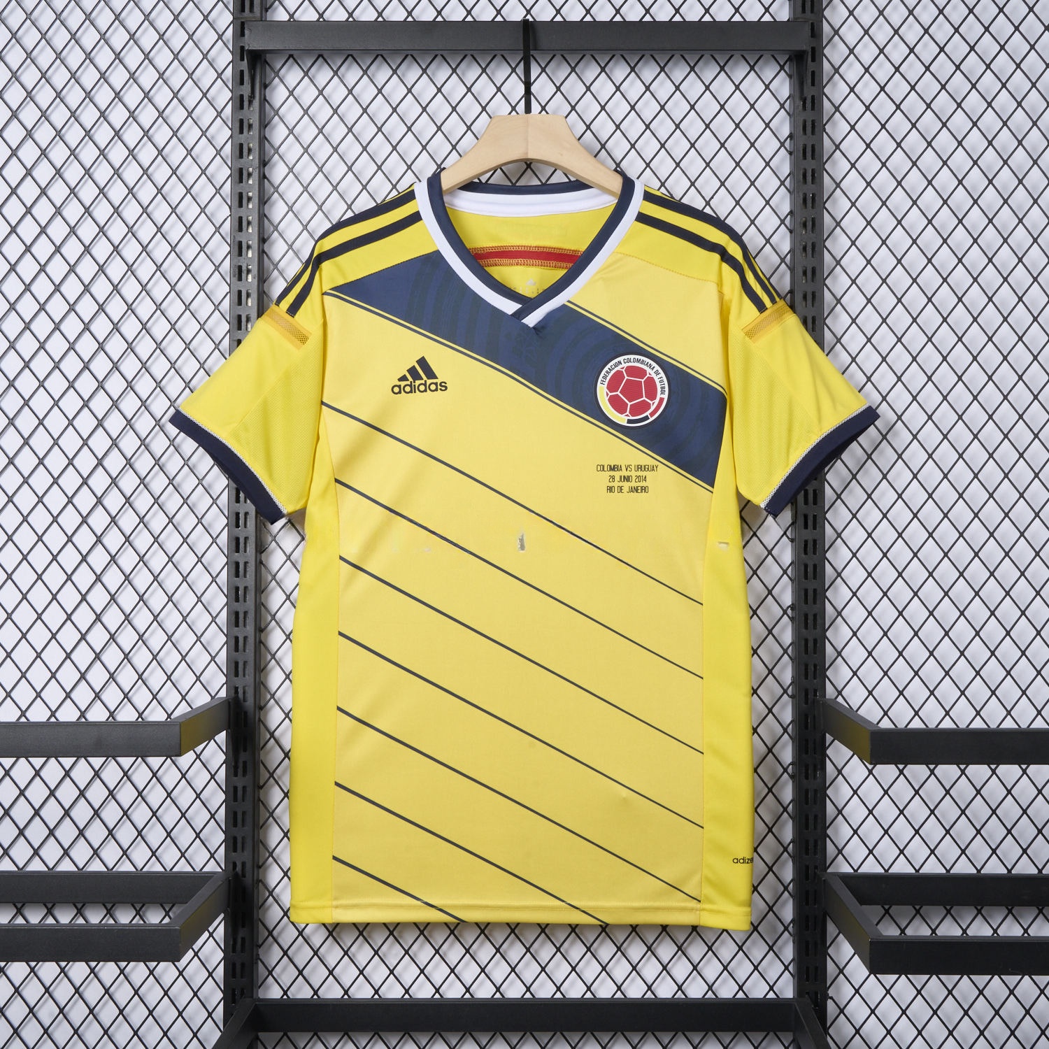 Retro Colombia 2014 Home Jersey - UnitedFutballJersey