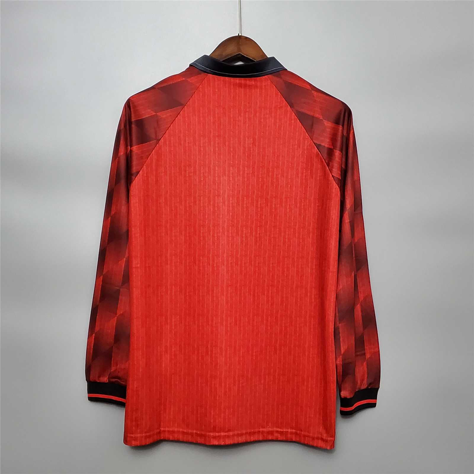 Manchester United Retro 96-97 Home Long Sleeve Jersey - UnitedFutballJersey