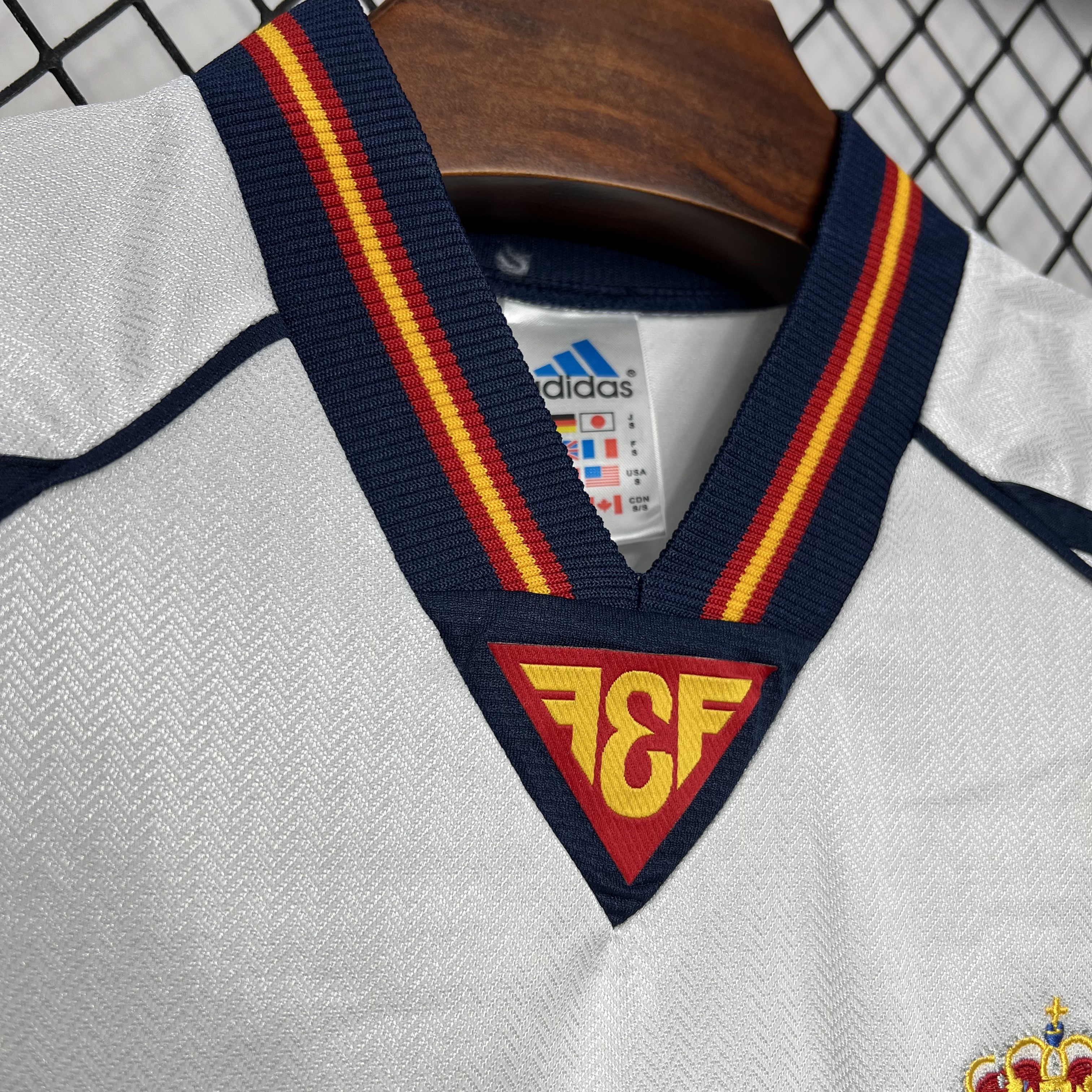 Retro Spain 1998 Away Jersey - UnitedFutballJersey