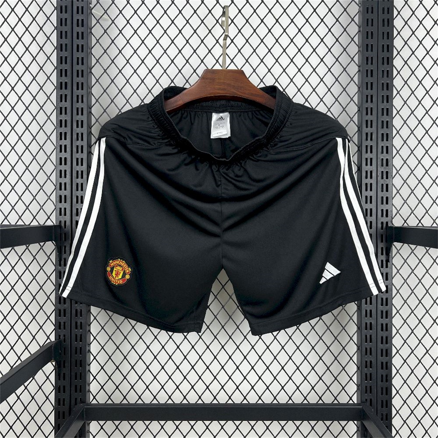 Manchester United 25-26 Home Black Shorts - Fans Version - UnitedFutballJersey