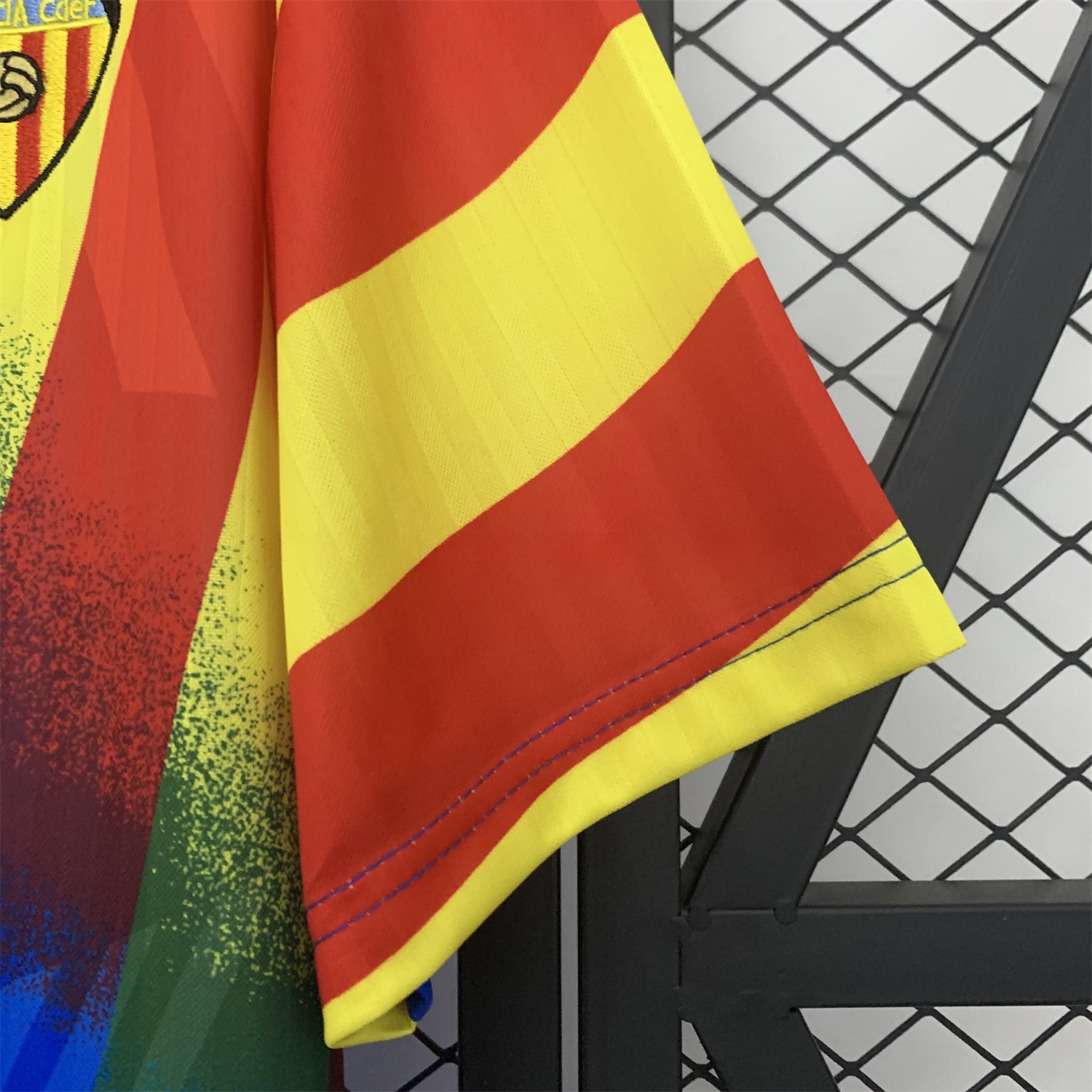 Retro Valencia 1995-96 Away Jersey - UnitedFutballJersey