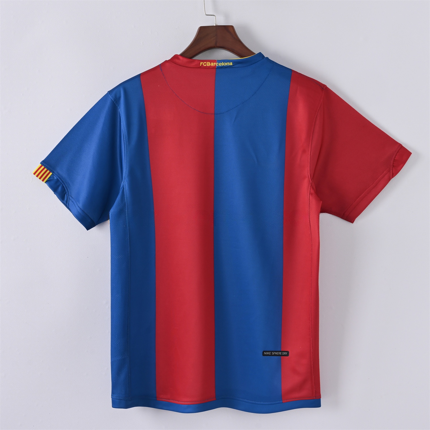 B.A.R.S.A Retro 06-07 Home Unsponsored Jersey - UnitedFutballJersey