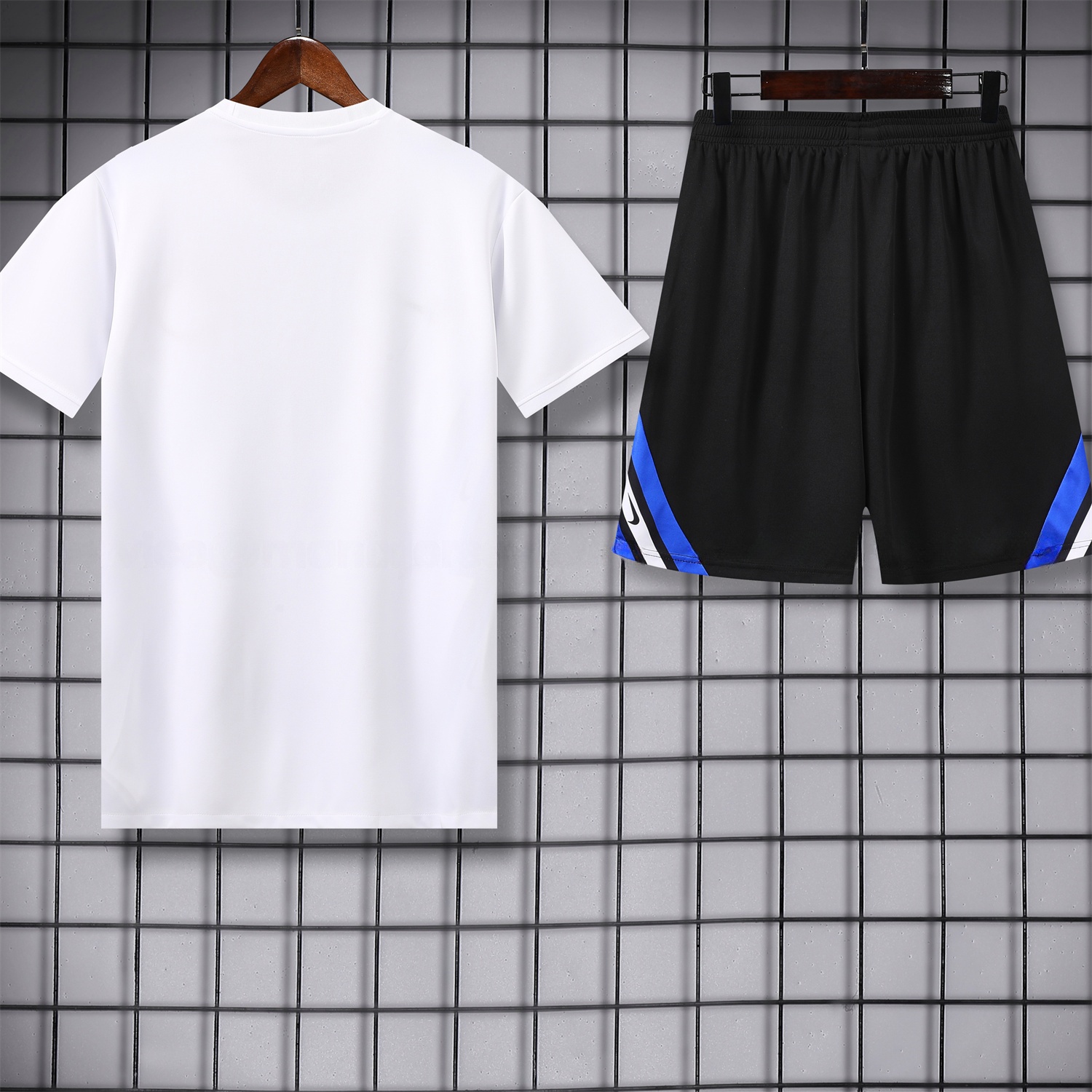 Inter Milan 25-26 Short-Sleeve Training Set - White Top & Black Shorts - UnitedFutballJersey