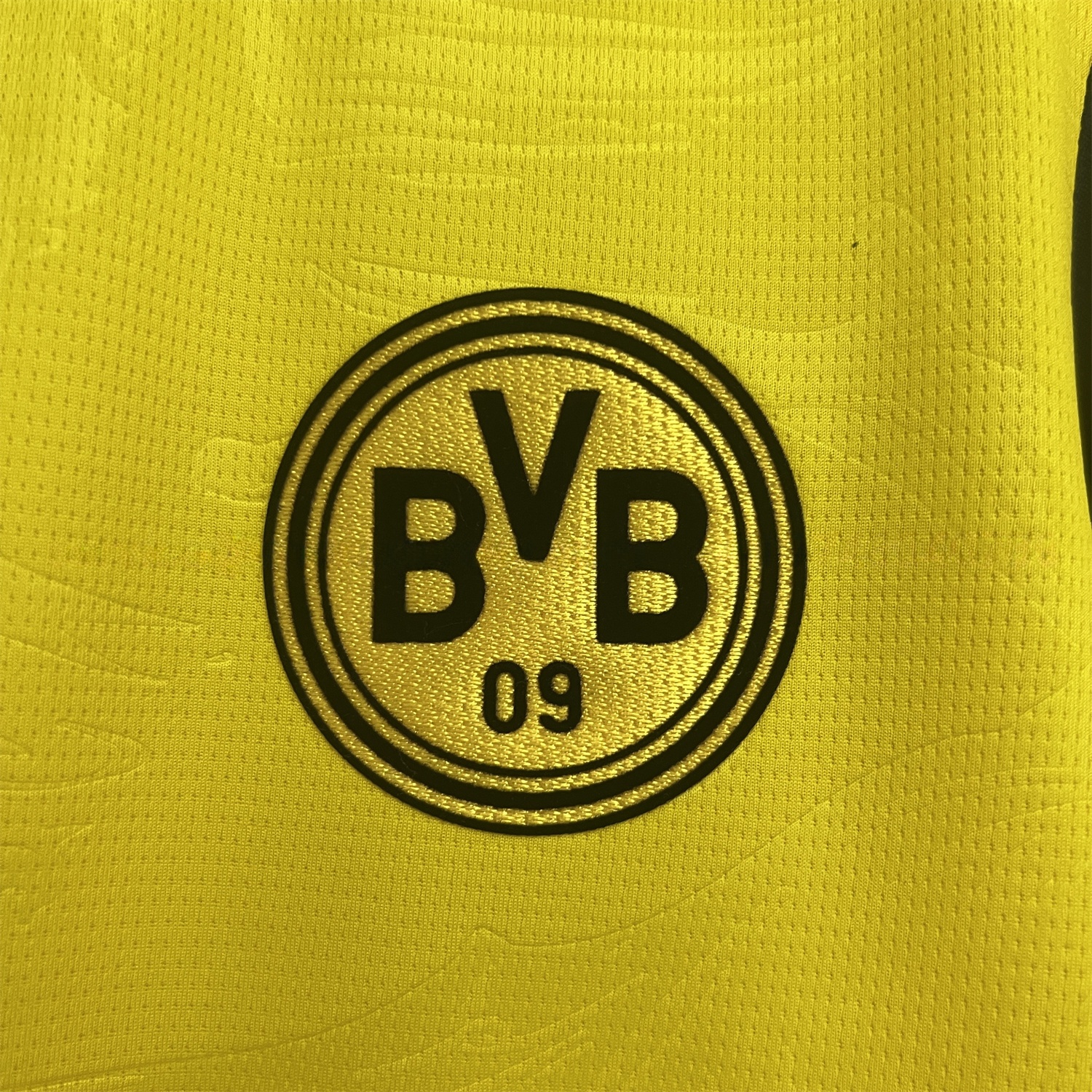 Dortmund 25-26 Yellow Pre-match Training Jersey - Fans Version - UnitedFutballJersey