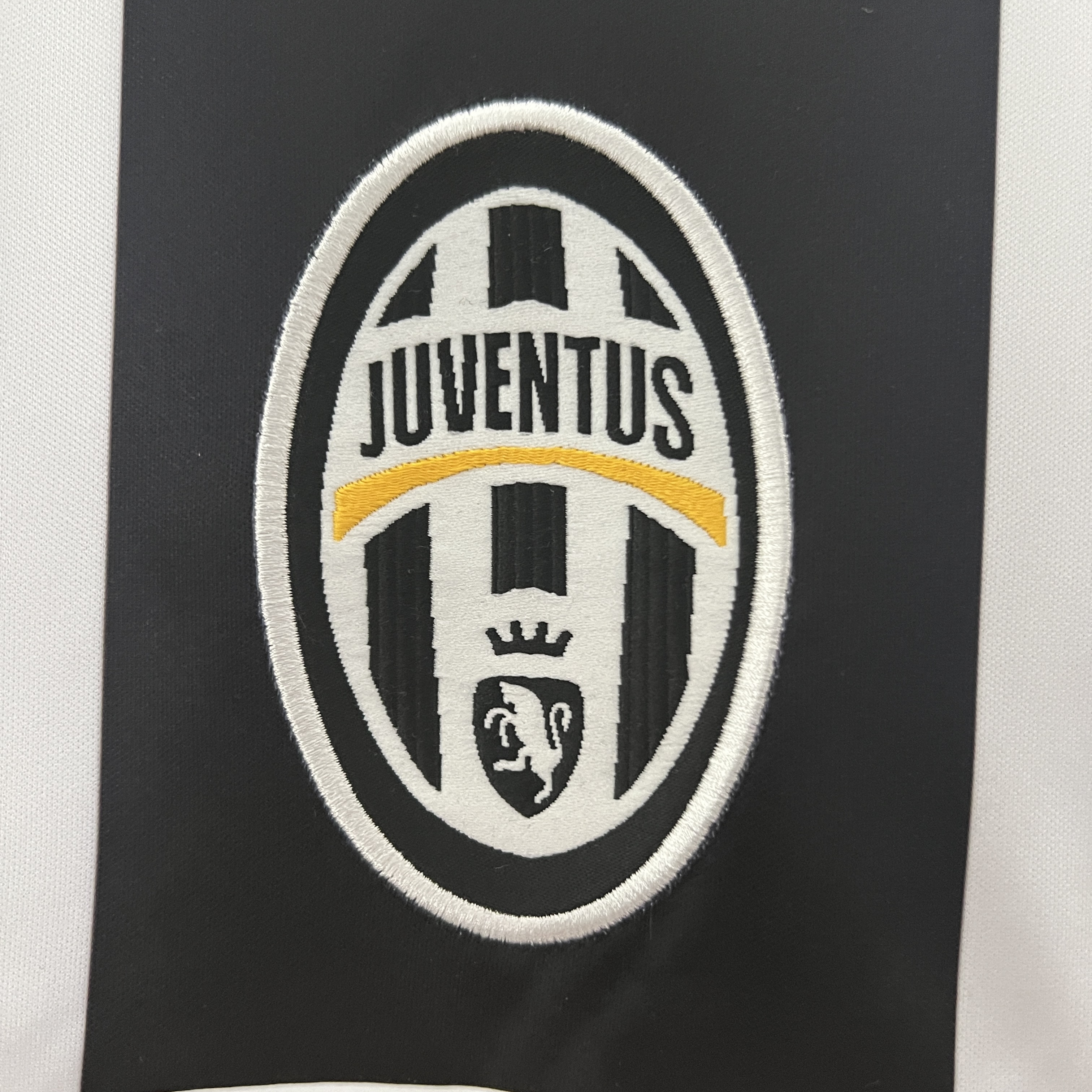 Retro Juventus 2004-05 Home Stadium Jersey - UnitedFutballJersey