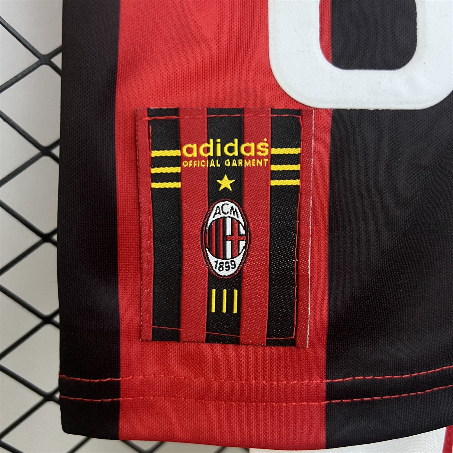 Retro AC Milan 1998-99 Home Kids Kit - UnitedFutballJersey