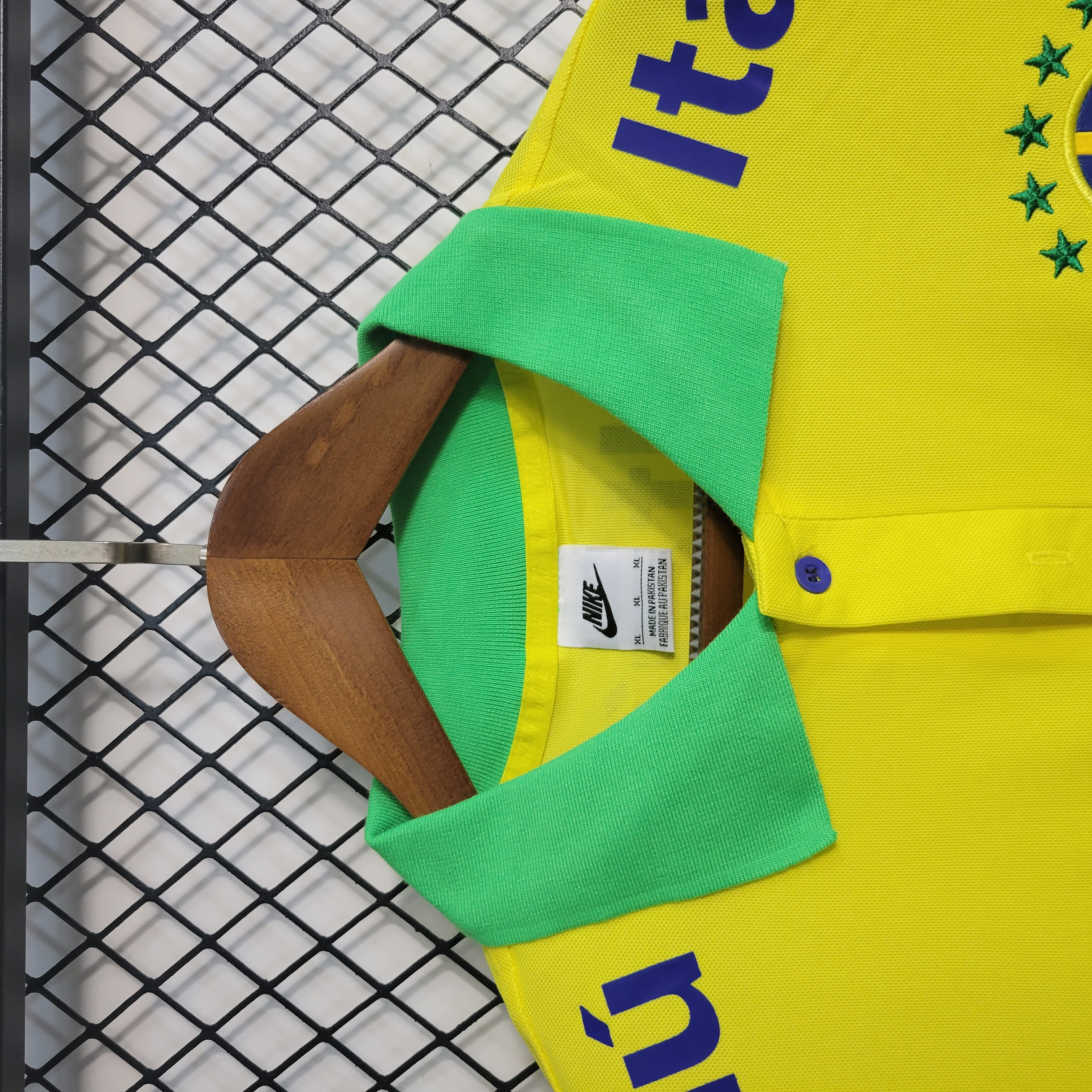 Retro Brazil 2022 Yellow Training Jersey - UnitedFutballJersey