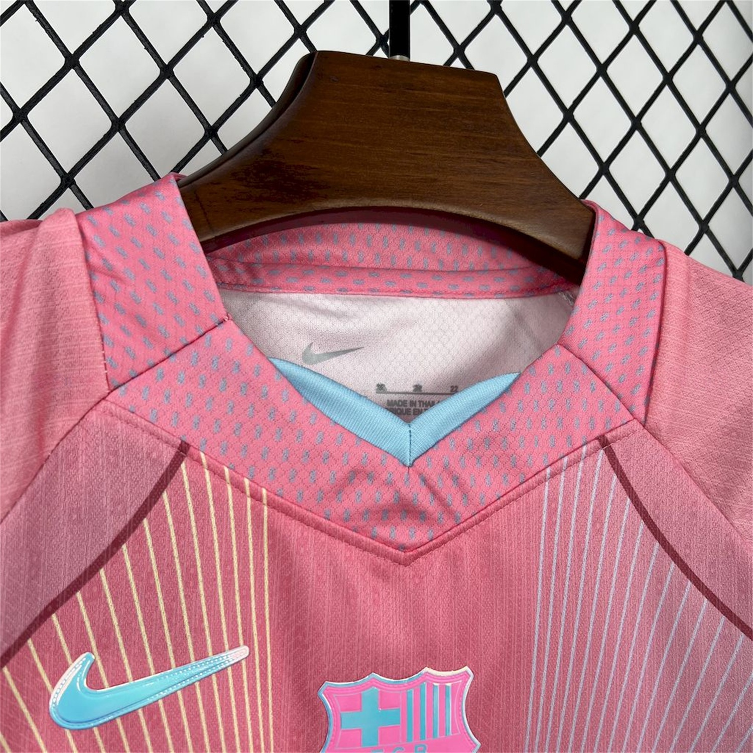 B.A.R.S.A 25-26 T90 White Lines Pink Gradient Special Kids Kit - UnitedFutballJersey