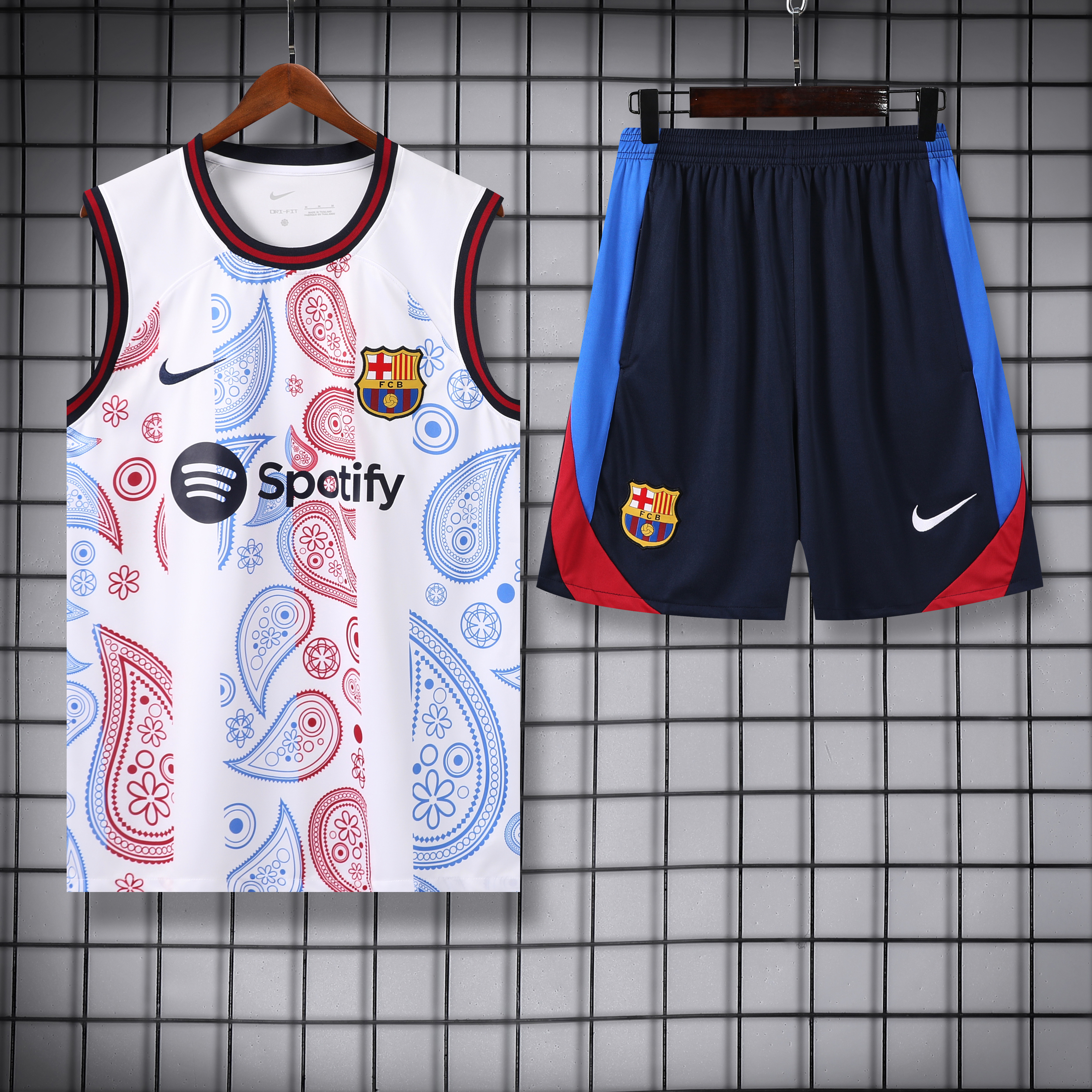 B.A.R.S.A 24-25 Training Vest Suit - White with Pattern - UnitedFutballJersey