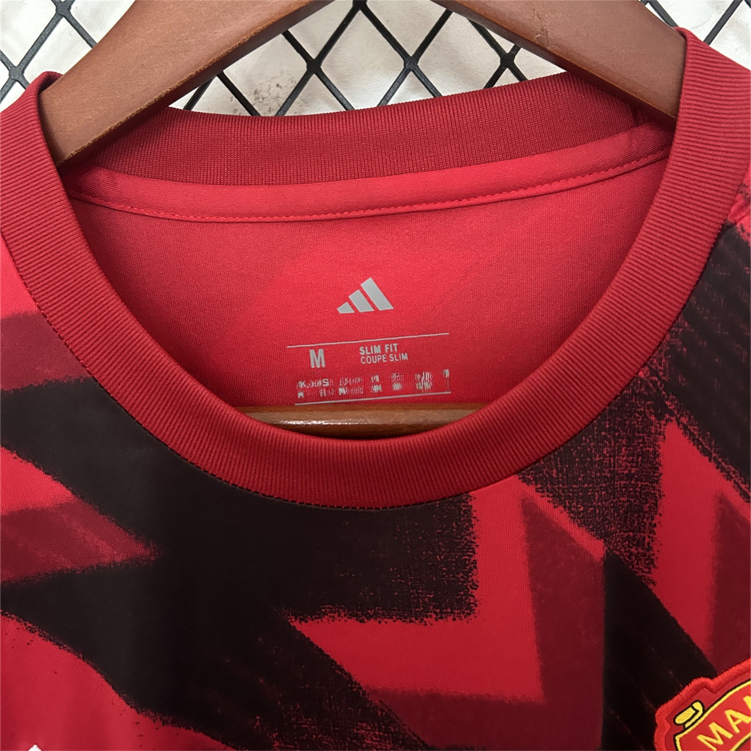 Manchester United 25-26 Red Pre-match Training Jersey - Fans Version - UnitedFutballJersey