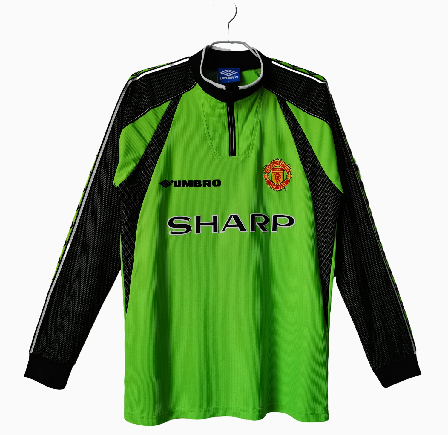 Retro Manchester United 98-99 Green Goalkeeper Long Sleeve Jersey - UnitedFutballJersey