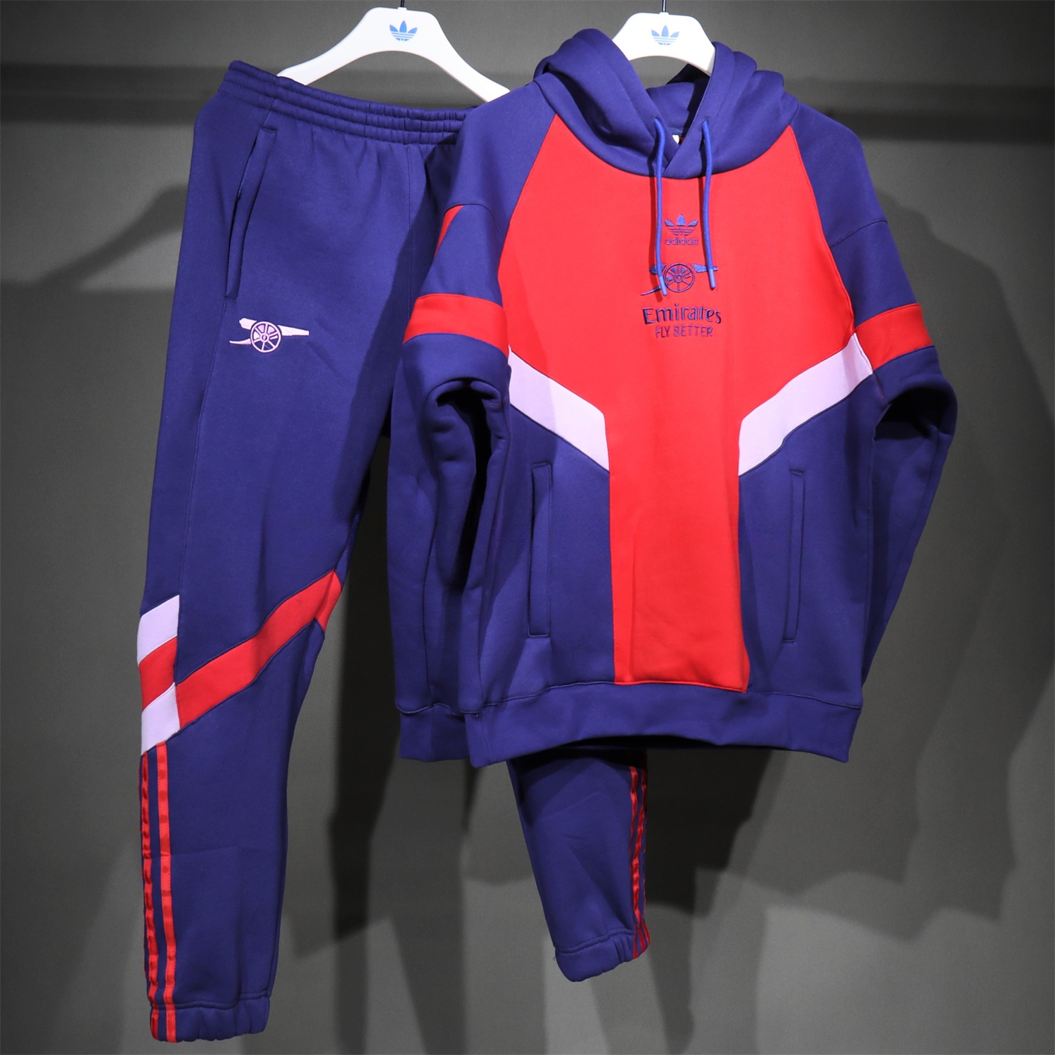 Arsenal 2025 Fleece-Lined Training Hoodie Set - Purple & Red Hoodie + Pants - UnitedFutballJersey