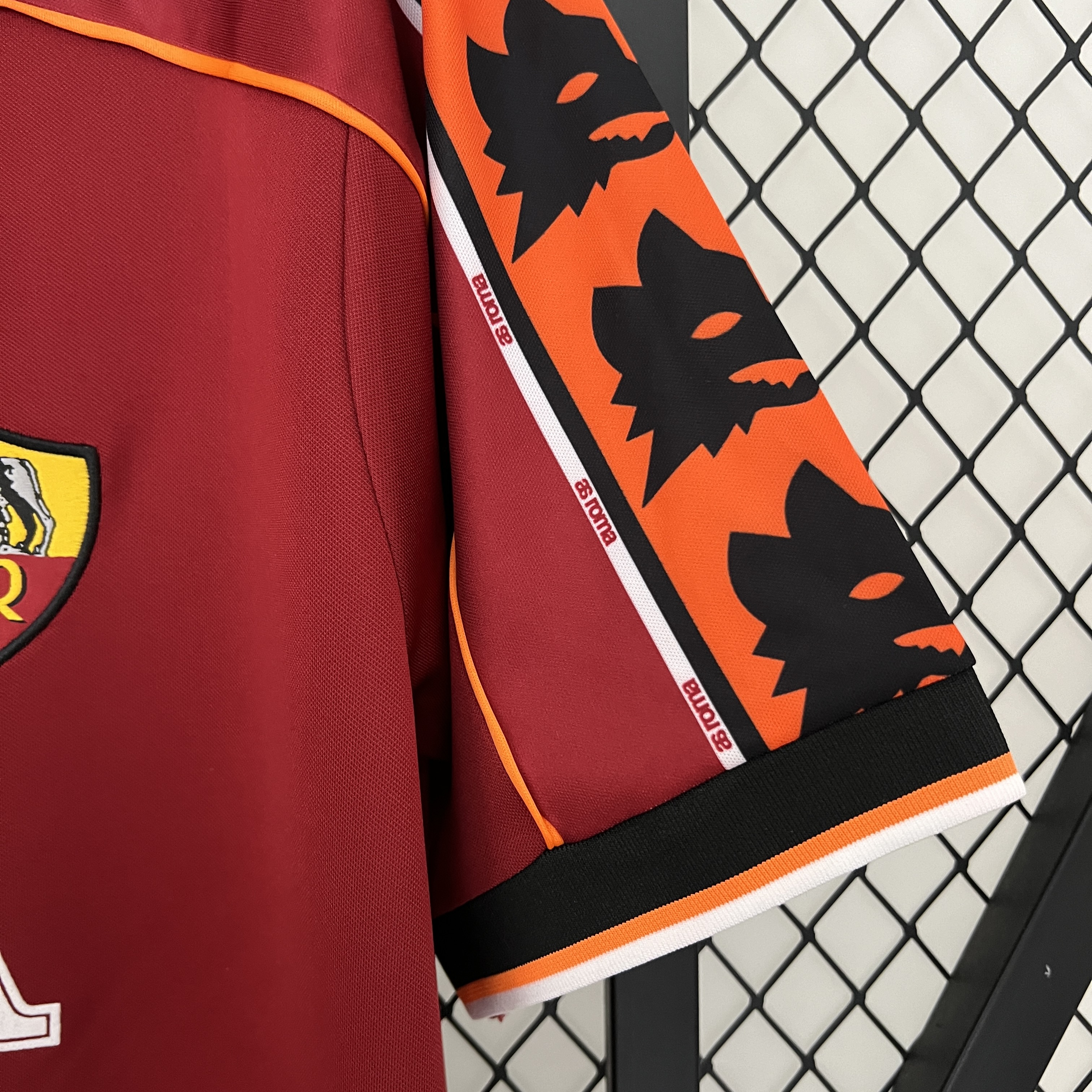 Retro Roma 1998-99 Home Jersey - UnitedFutballJersey