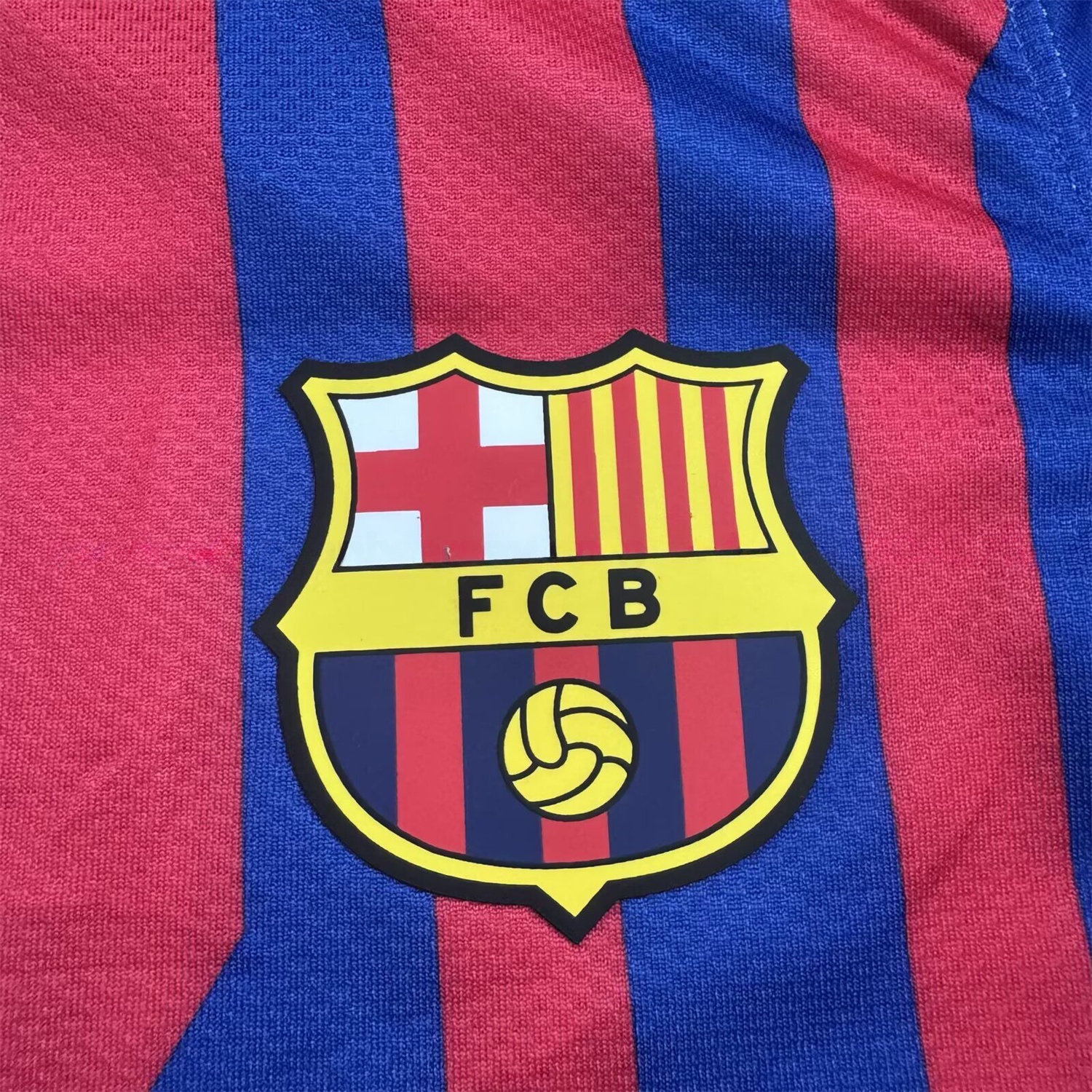 Retro Barcelona 2011-12 Home Kids Kit - UnitedFutballJersey