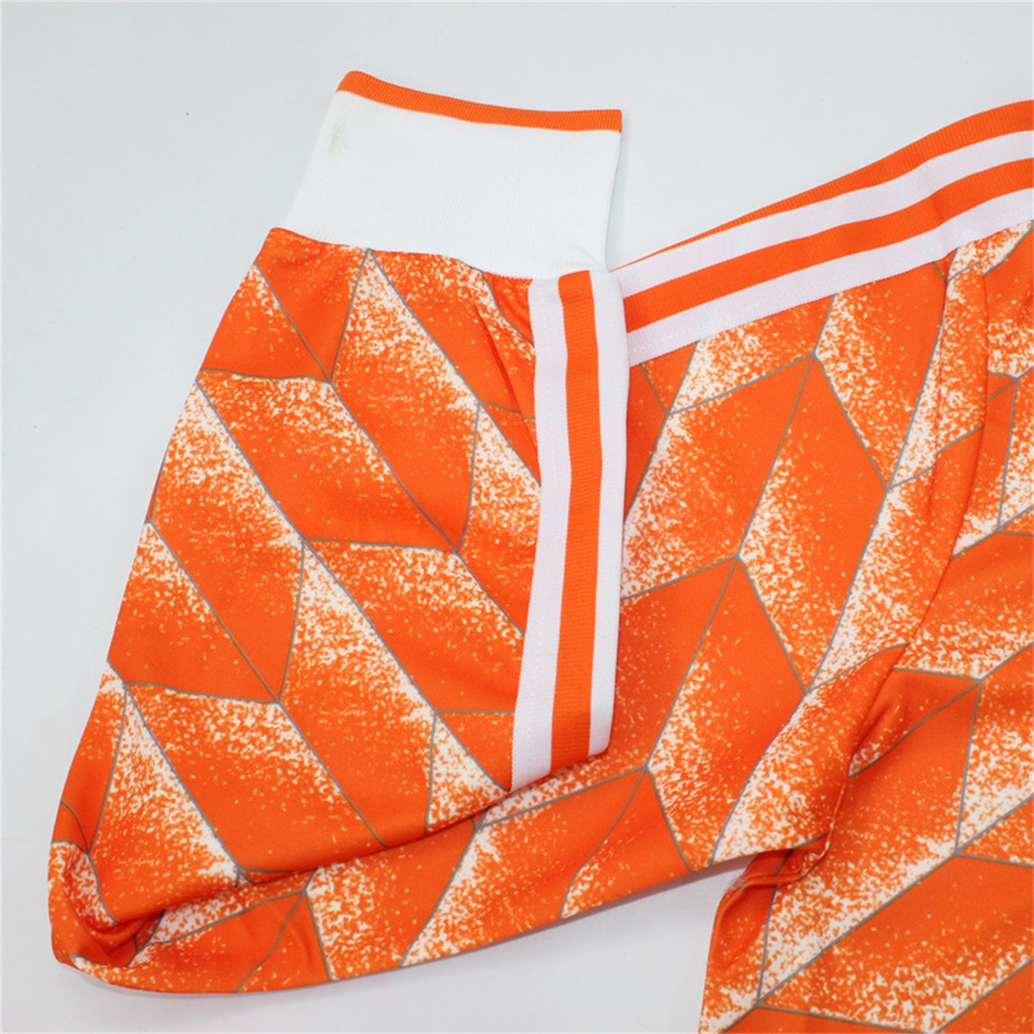 Retro Netherlands 1988 Home Long Sleeves Jersey - UnitedFutballJersey