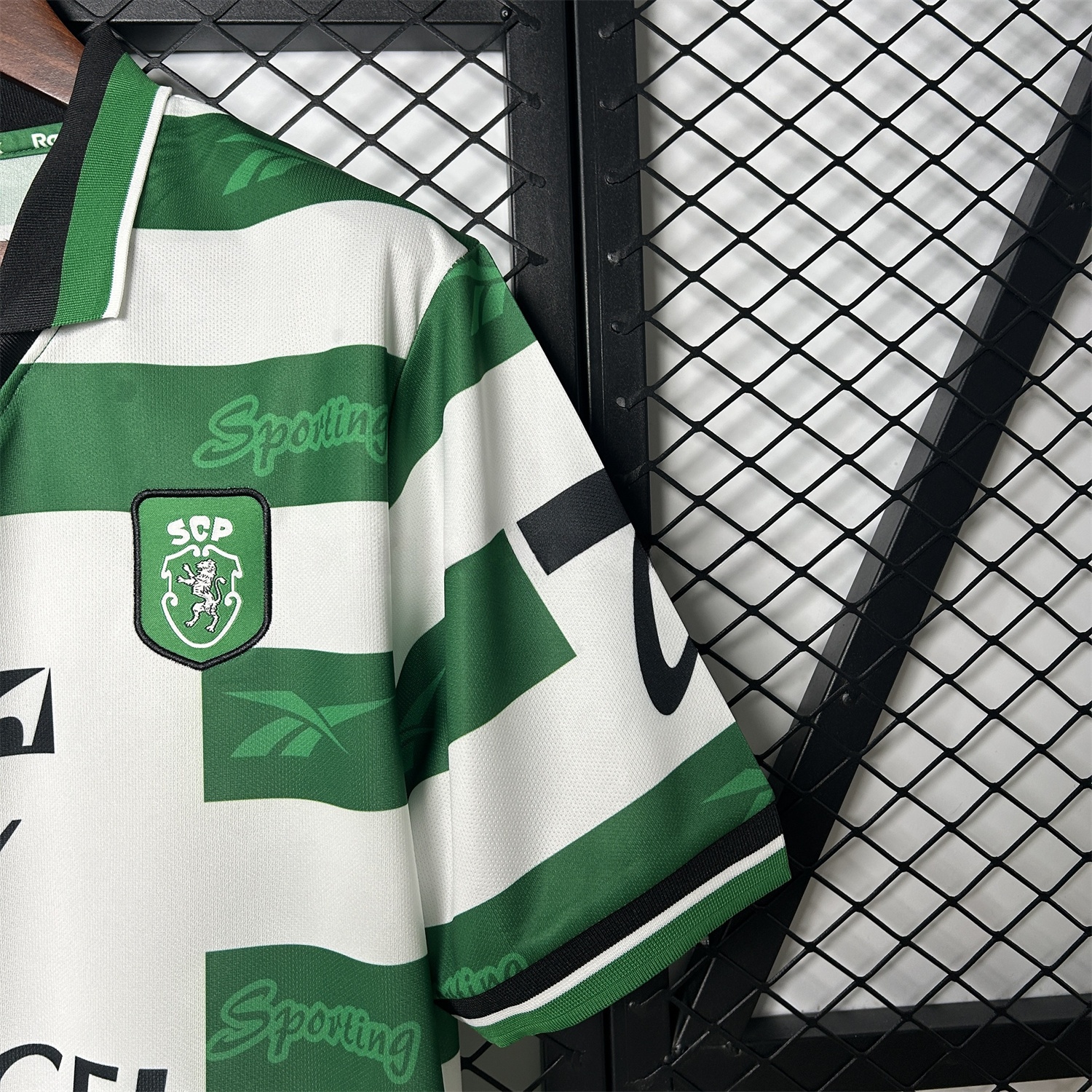 Retro Sporting CP 1999-00 Home Jersey - UnitedFutballJersey