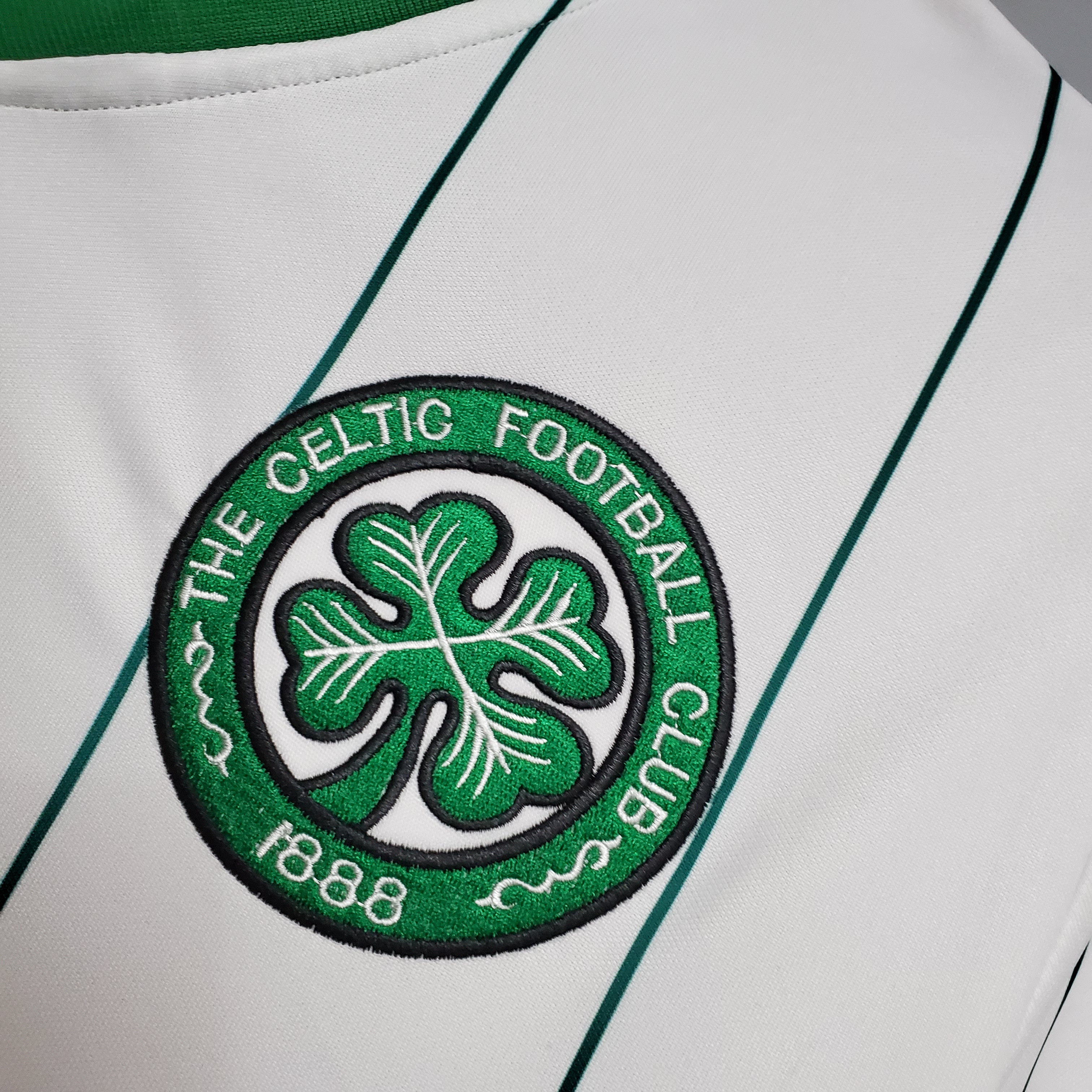 Retro Celtic 1982-83 Away Stadium Jersey - UnitedFutballJersey