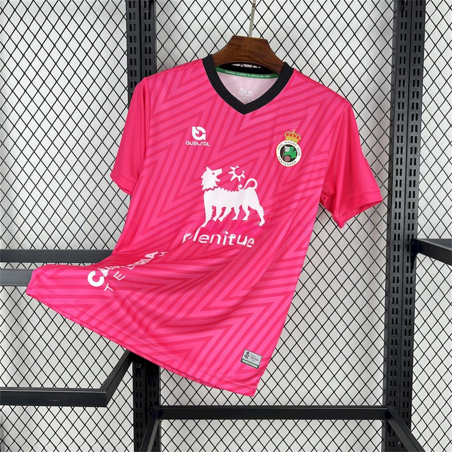 Racing de Santander 24-25 Pink Goalkeeper Jersey - Fans Version - UnitedFutballJersey