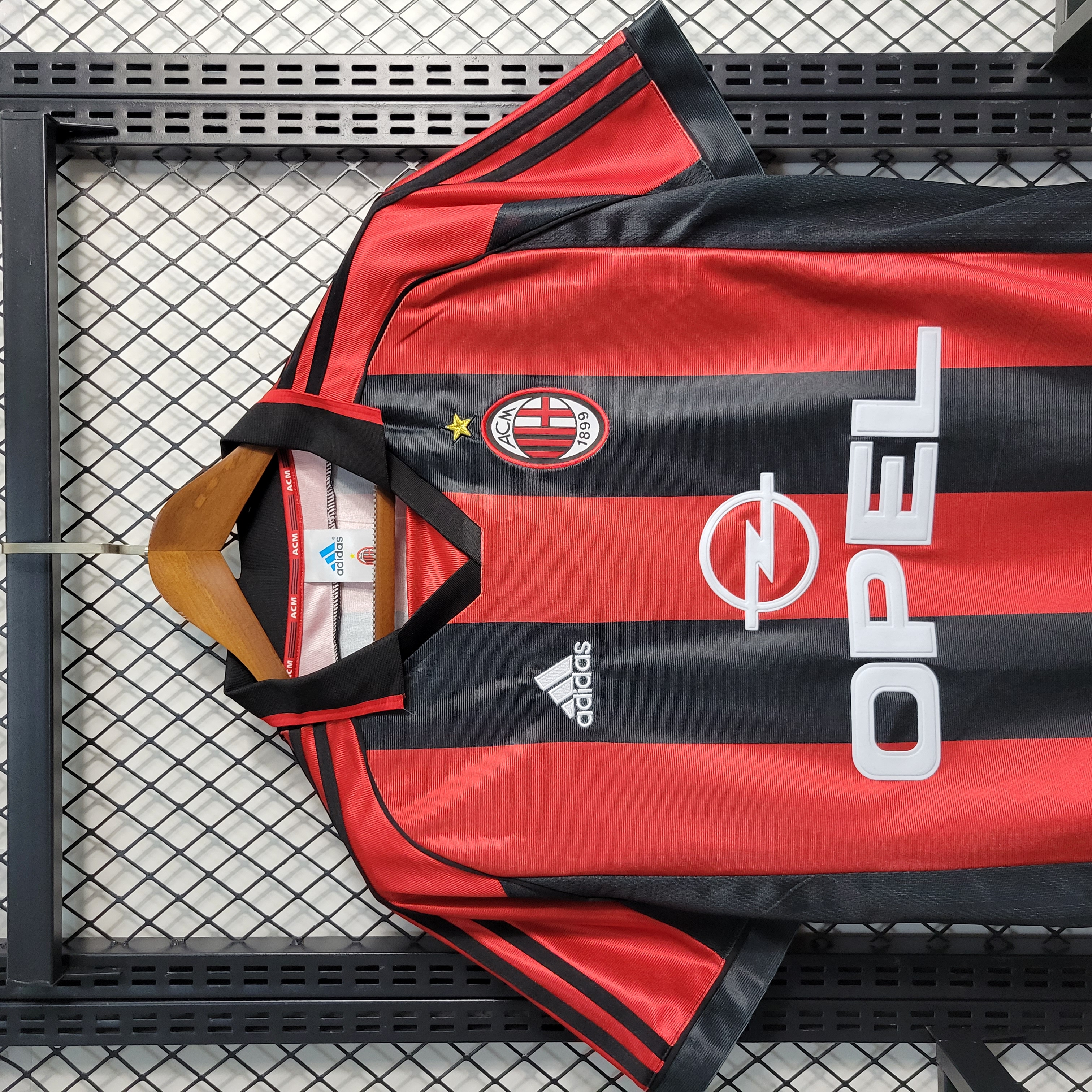 Retro AC Milan 98-99 Home Stadium Jersey - UnitedFutballJersey