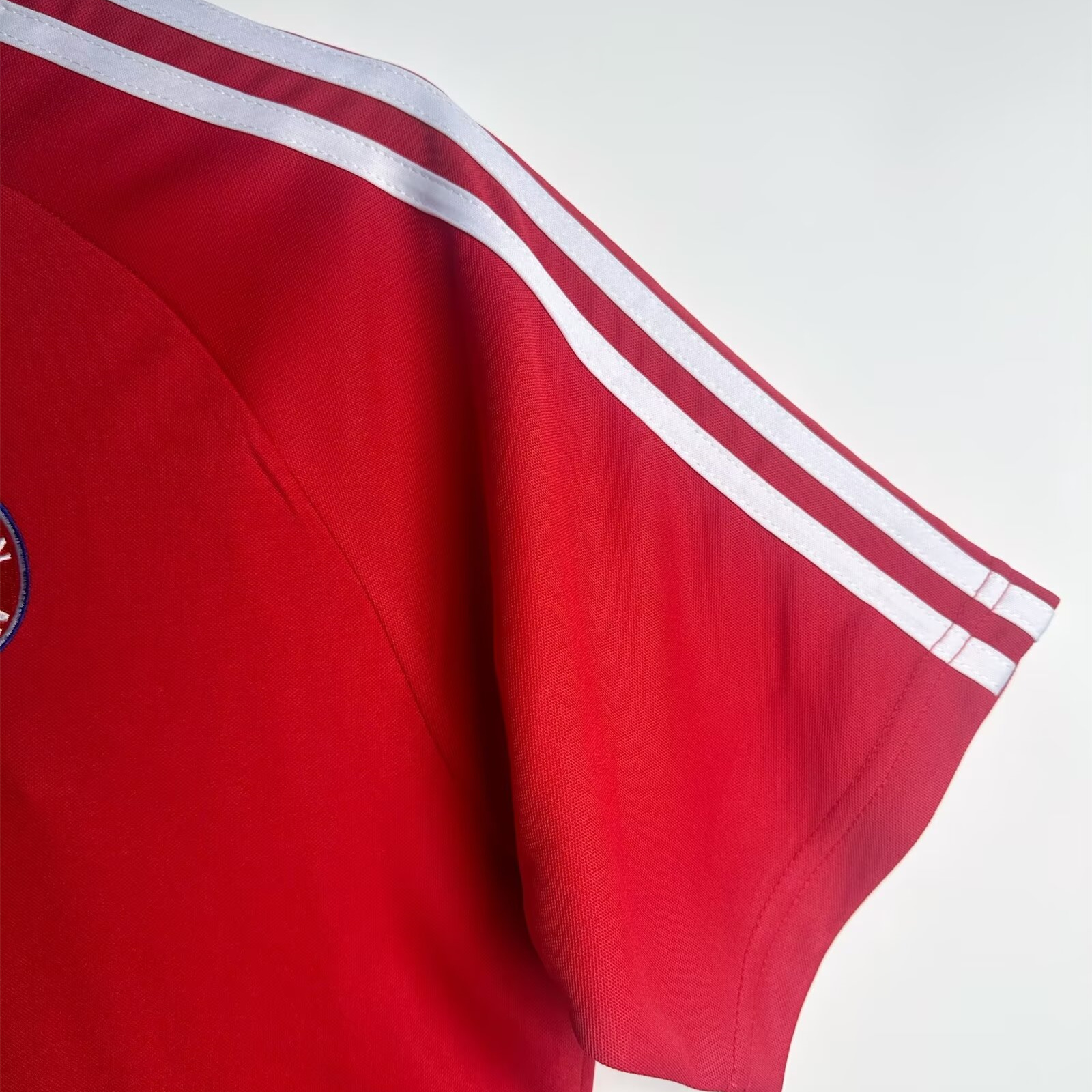 Retro Bayern Munich 2001-02 European Home Jersey - UnitedFutballJersey