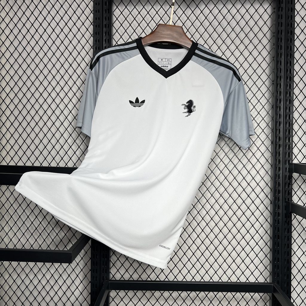 Juventus 24-25 White Pre-Match Jersey - Fans Version - UnitedFutballJersey