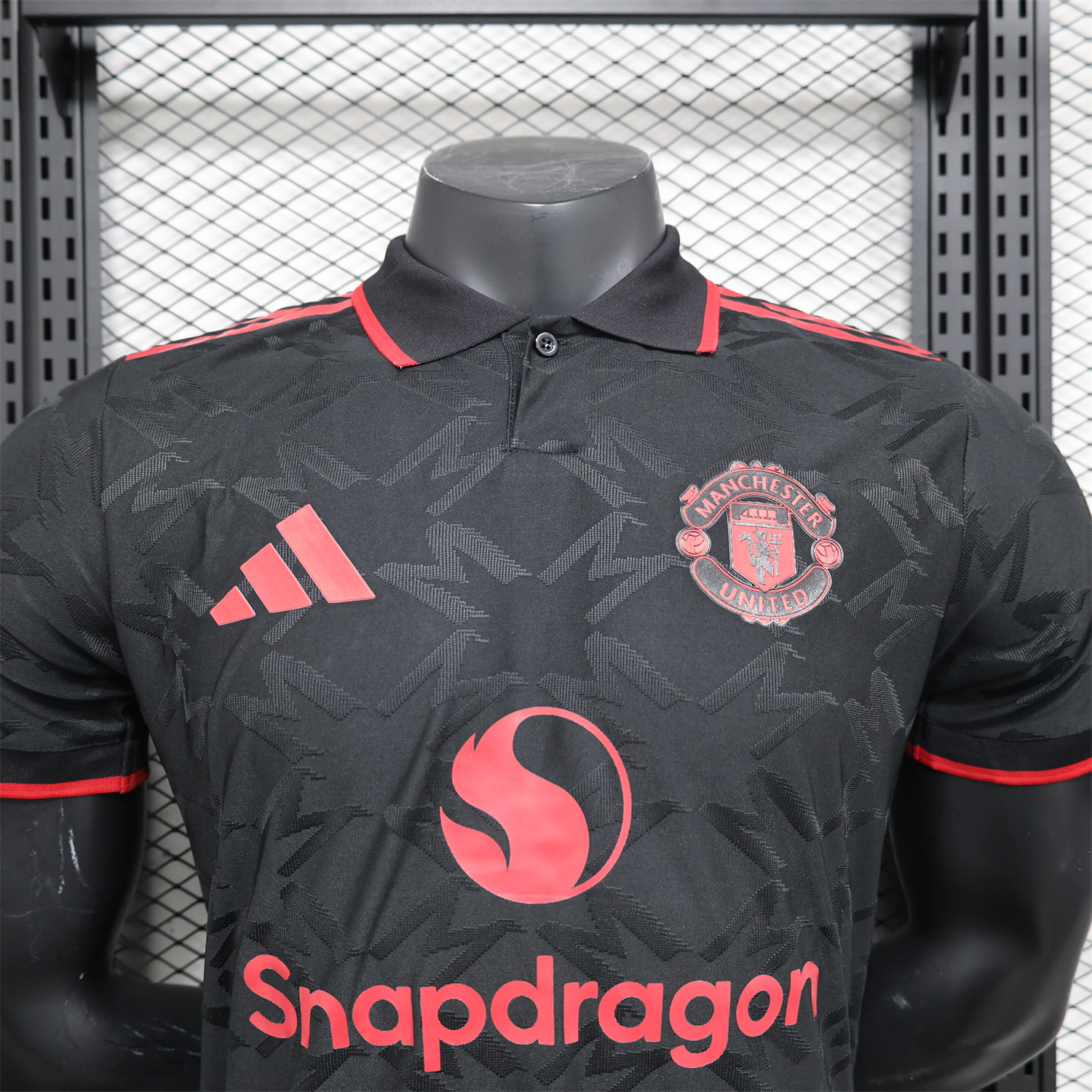 Manchester United 24-25 Black POLO Jersey - Player Version - UnitedFutballJersey