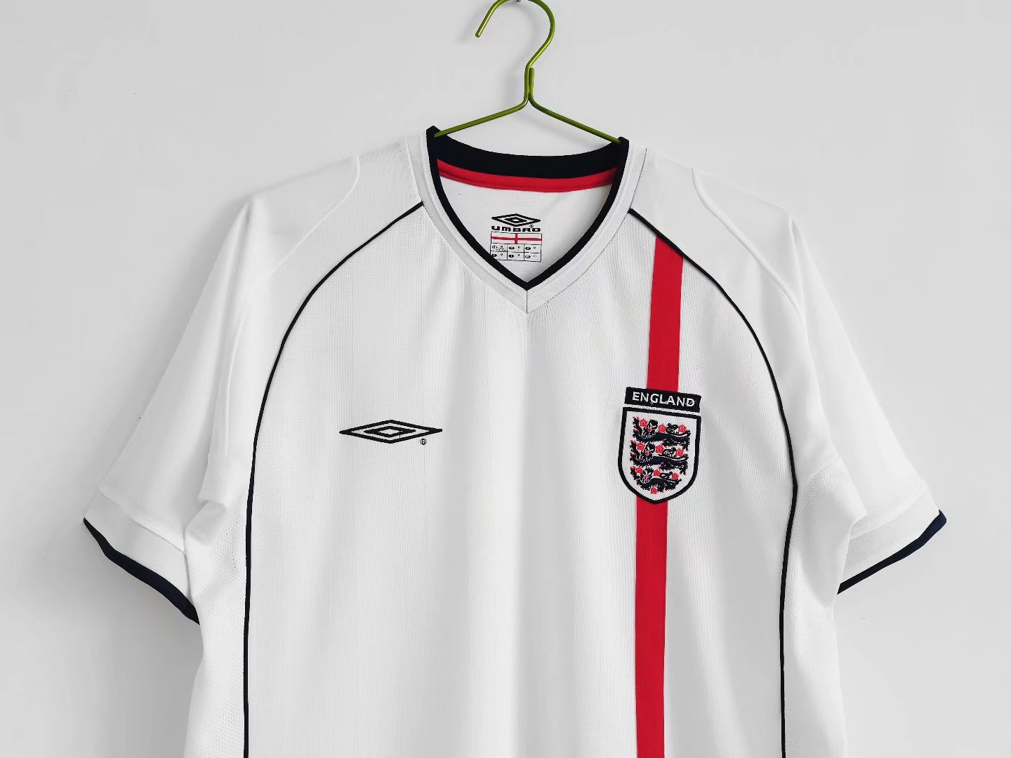 Retro England 2002 Home Stadium Jersey - UnitedFutballJersey