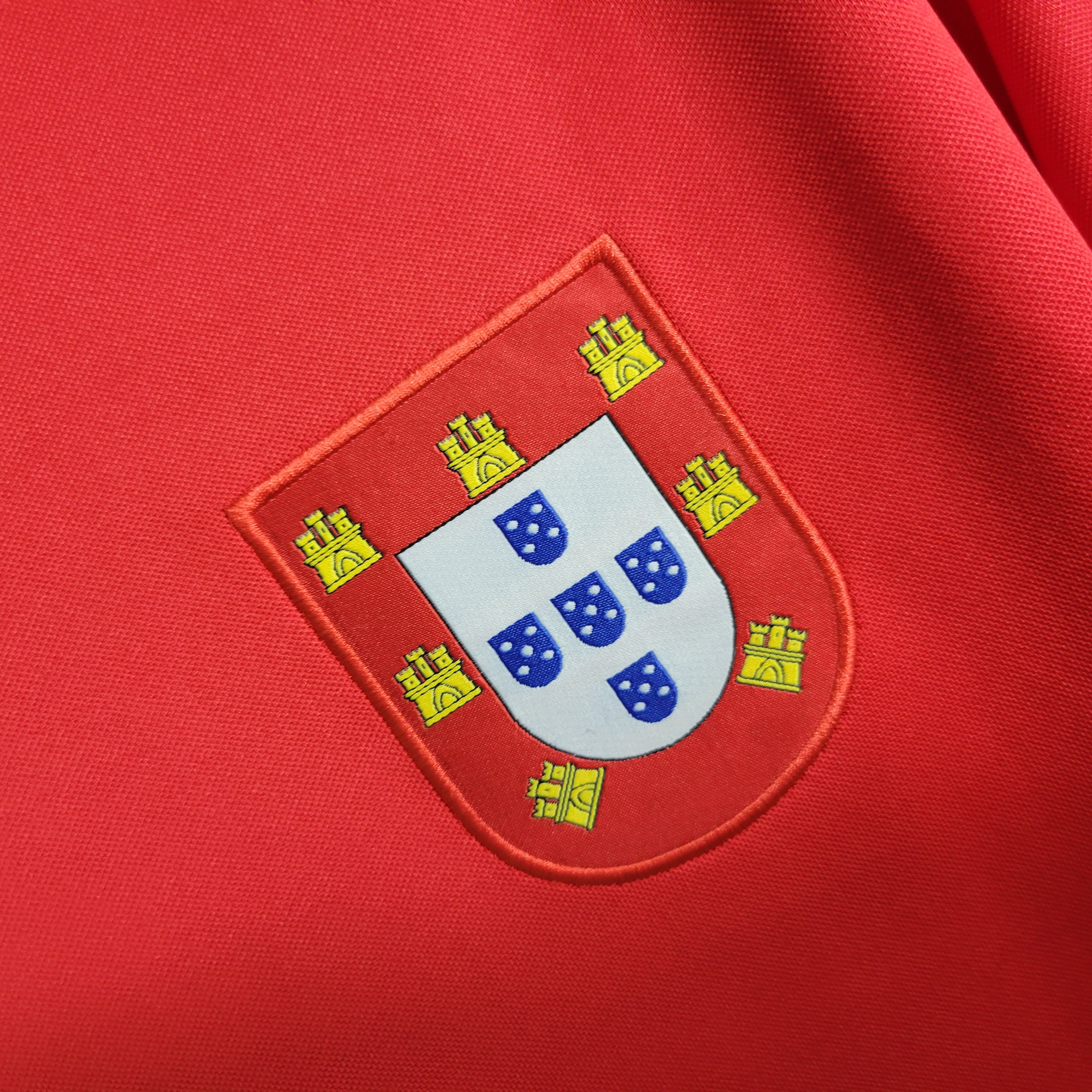 Retro Portugal 1972 Home Stadium Jersey - UnitedFutballJersey