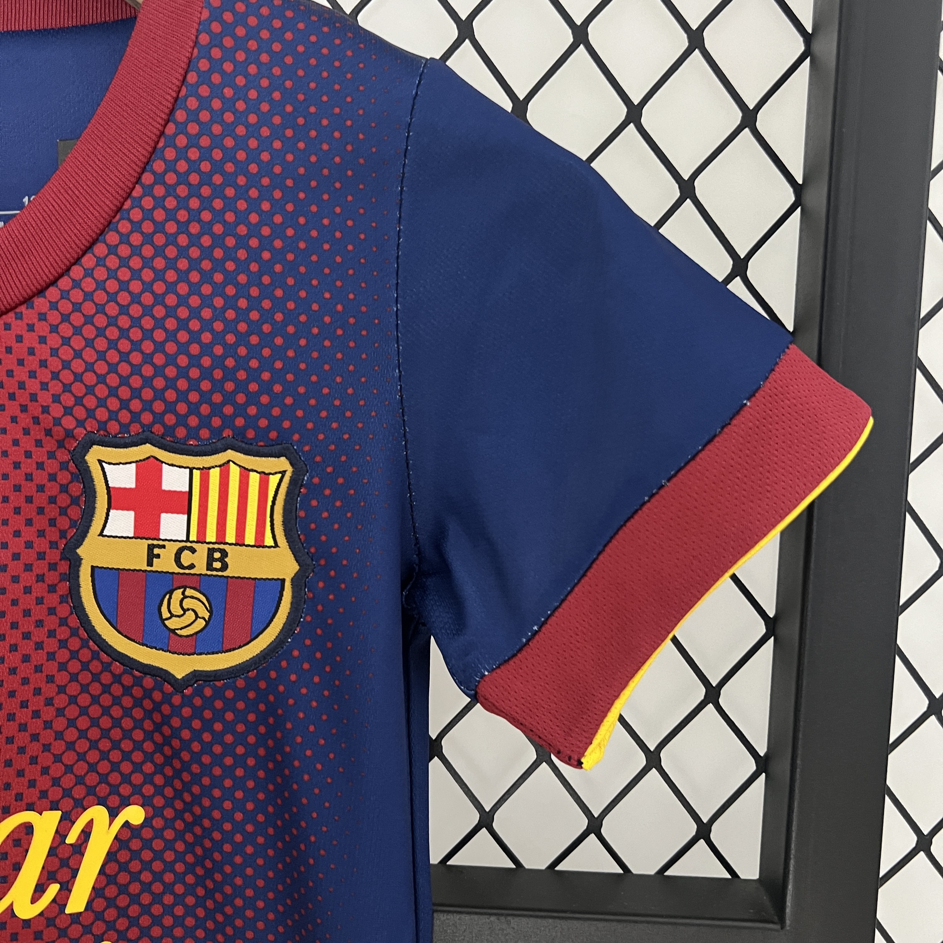 Retro Barcelona 2012-13 Home Stadium Kids Kit - UnitedFutballJersey