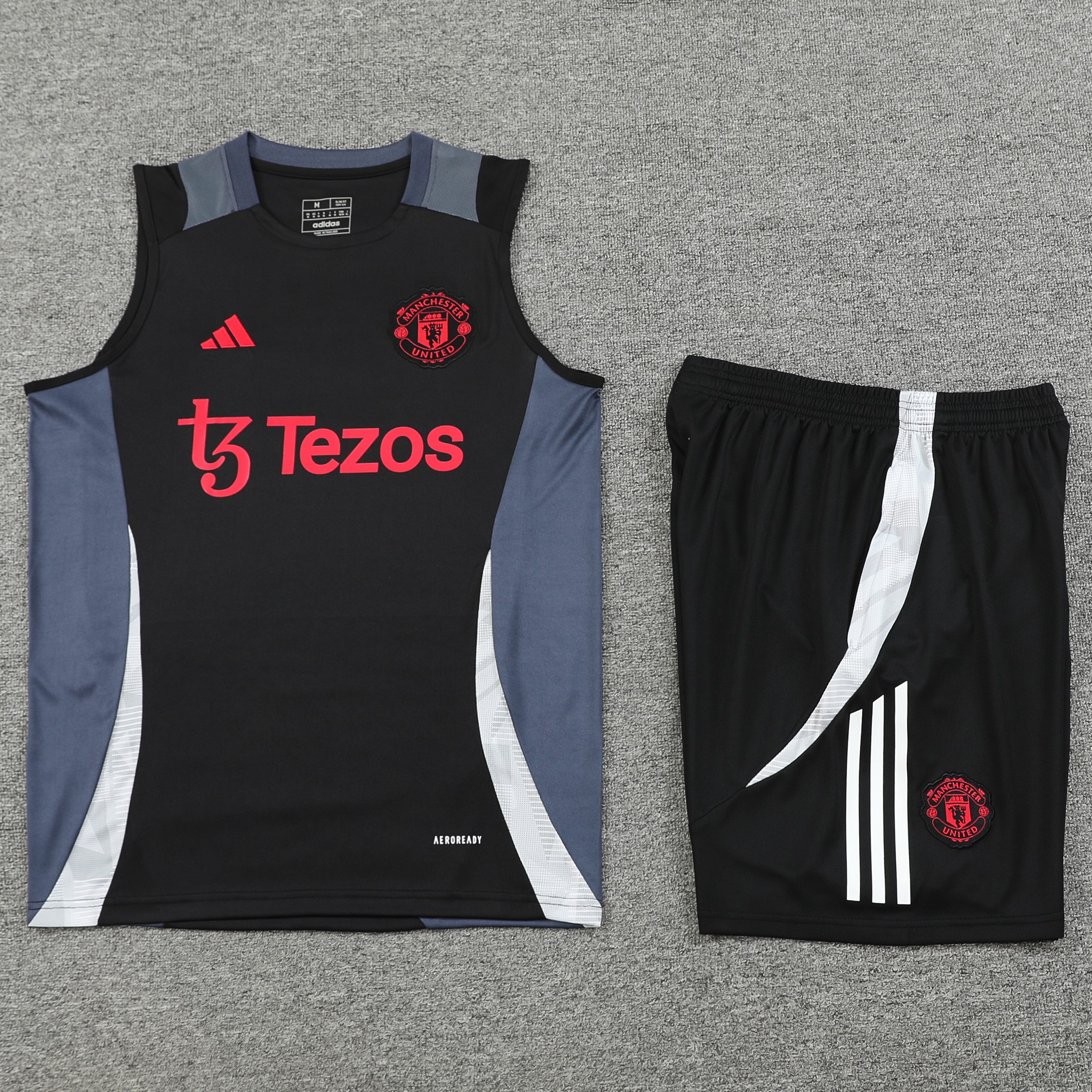 Manchester United 24-25 Vest Training Set - Black - UnitedFutballJersey