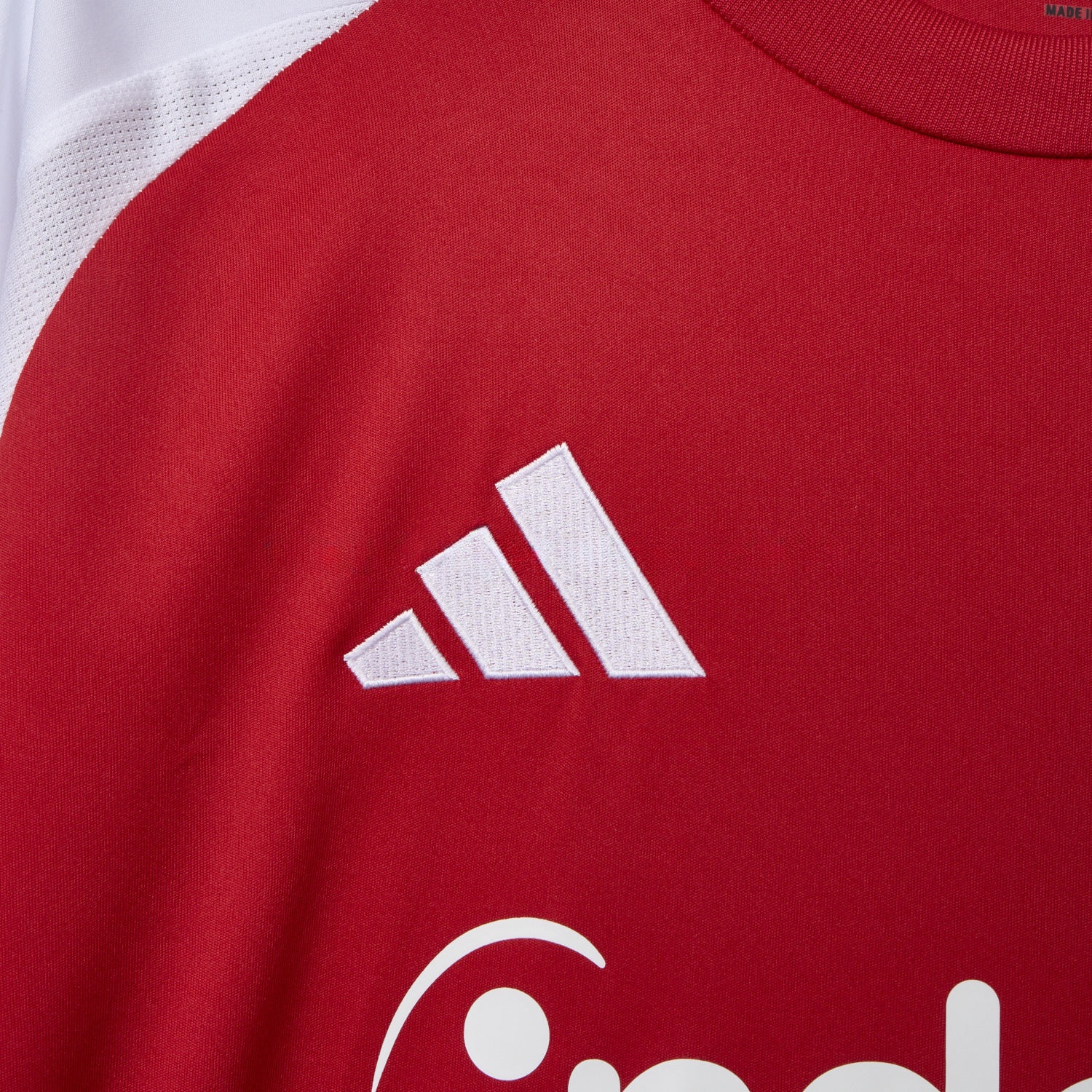 Frankfurt 25-26 Home Stadium Jersey - Fans Version - UnitedFutballJersey