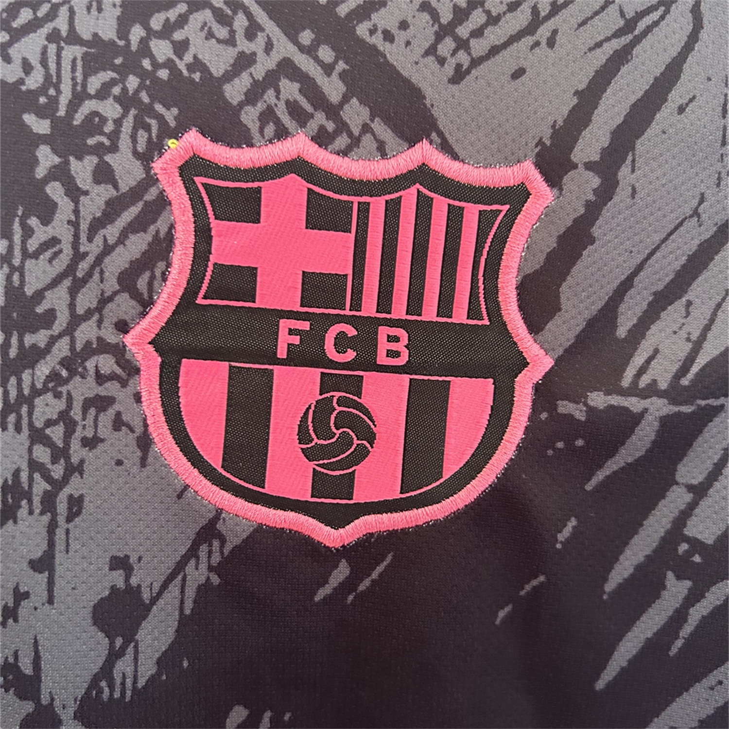 Barcelona 25-26 Pink Lion Black Jersey - Fans Version - UnitedFutballJersey