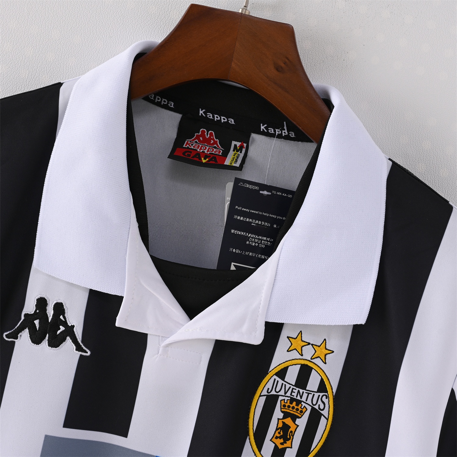 Retro Juventus 1999-00 Home Jersey - UnitedFutballJersey