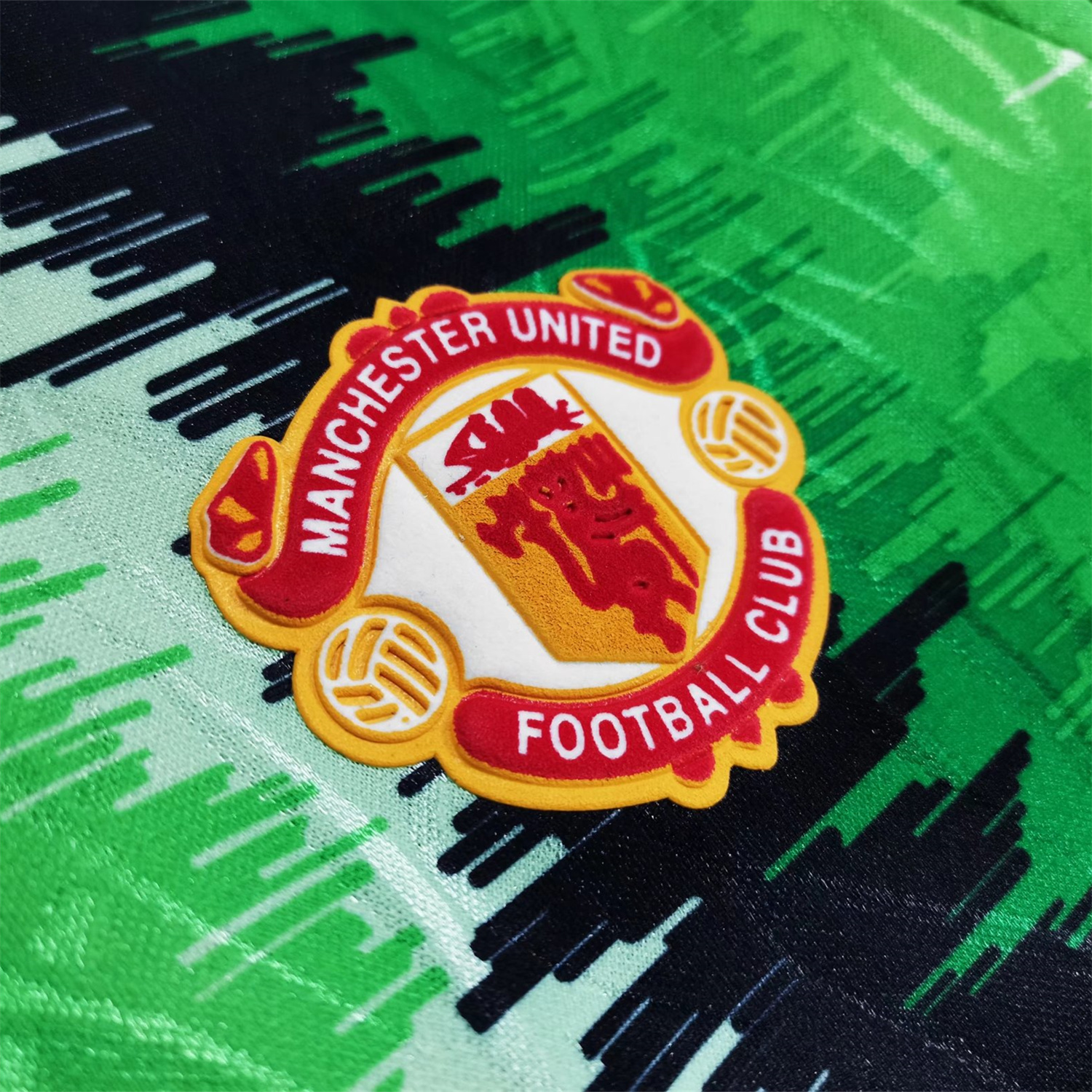 Manchester United Retro 1990/91 Goalkeeper Green Long Sleev Jersey - UnitedFutballJersey