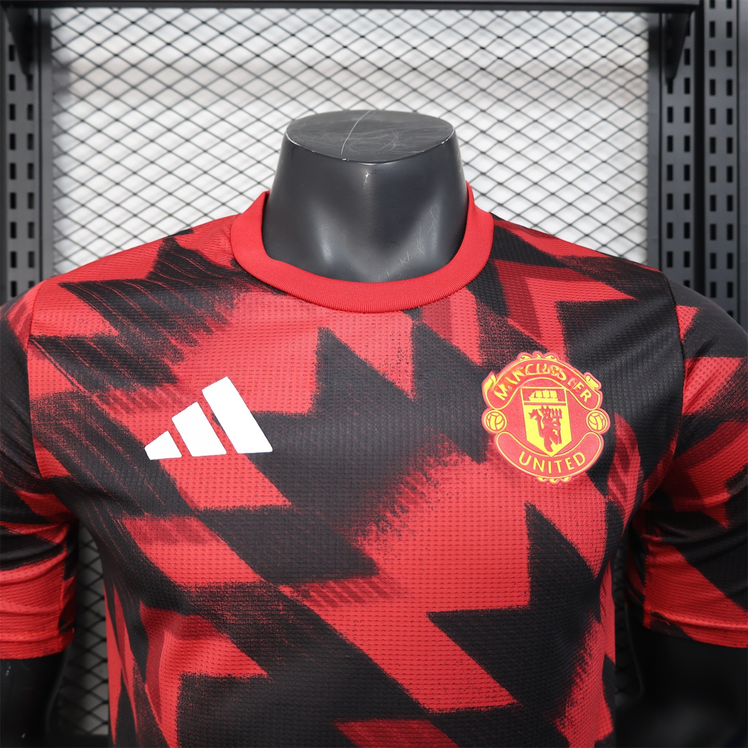 Manchester United 25-26 Red Pre-match Training Jersey - Player Version - UnitedFutballJersey
