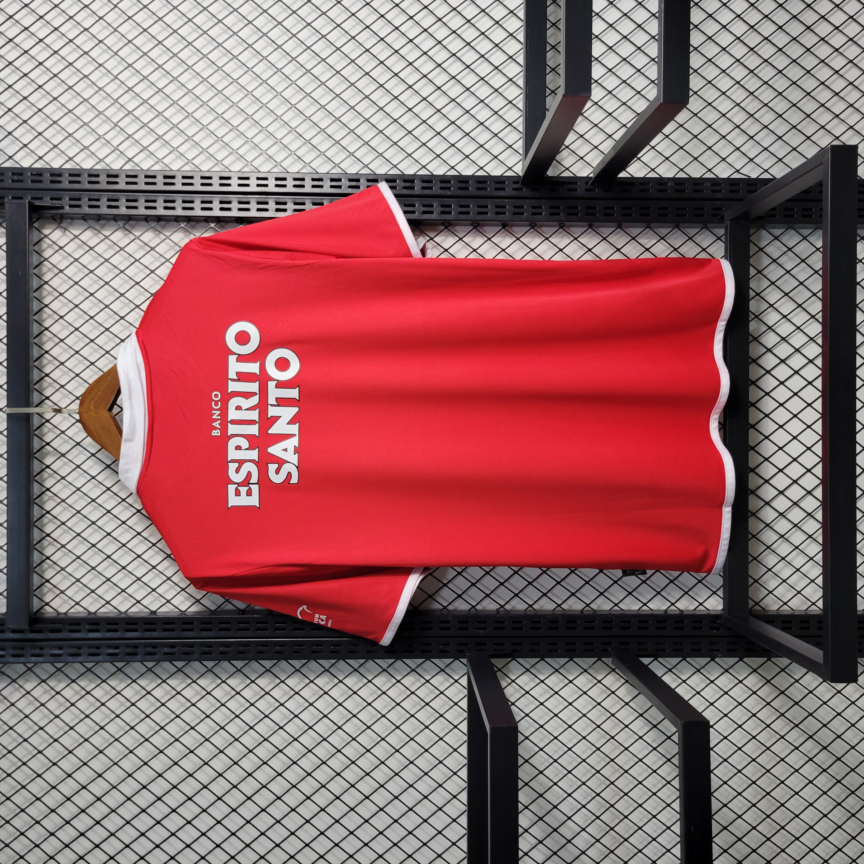 Retro Benfica 2004-05 Home Stadium Jersey - UnitedFutballJersey