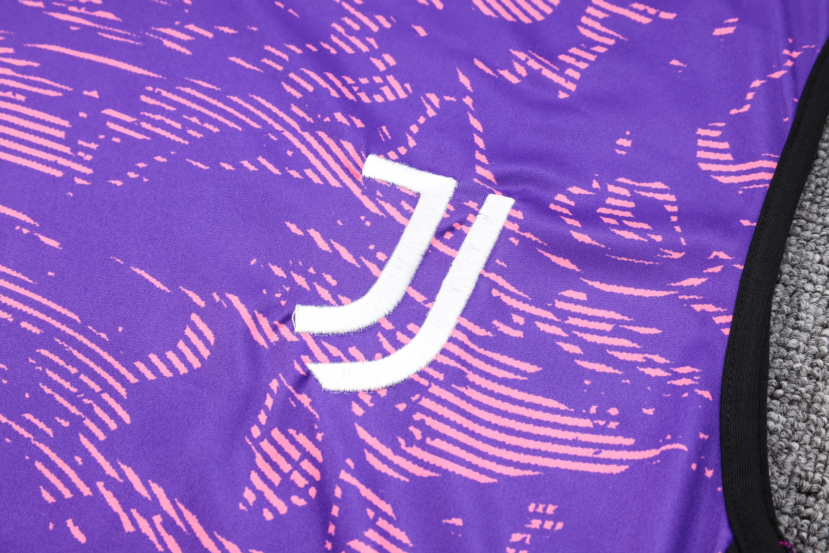 23-24 Juventus purple Training Vest Suit - UnitedFutballJersey