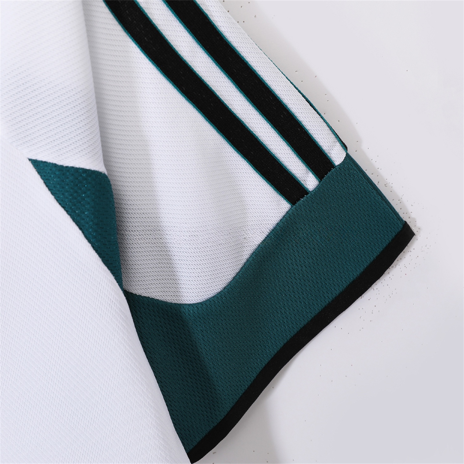 Retro Newcastle United 1999-00 Away Jersey - UnitedFutballJersey