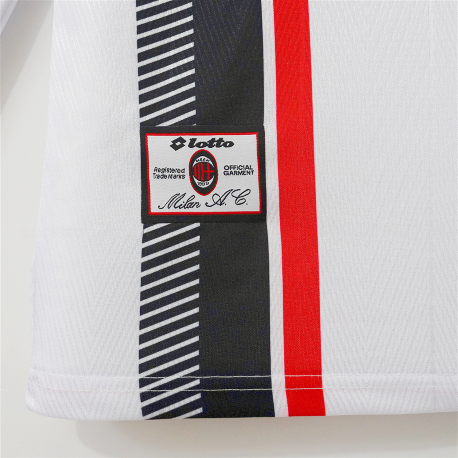 Retro AC Milan 1997-98 Away Long Sleeves Jersey - UnitedFutballJersey