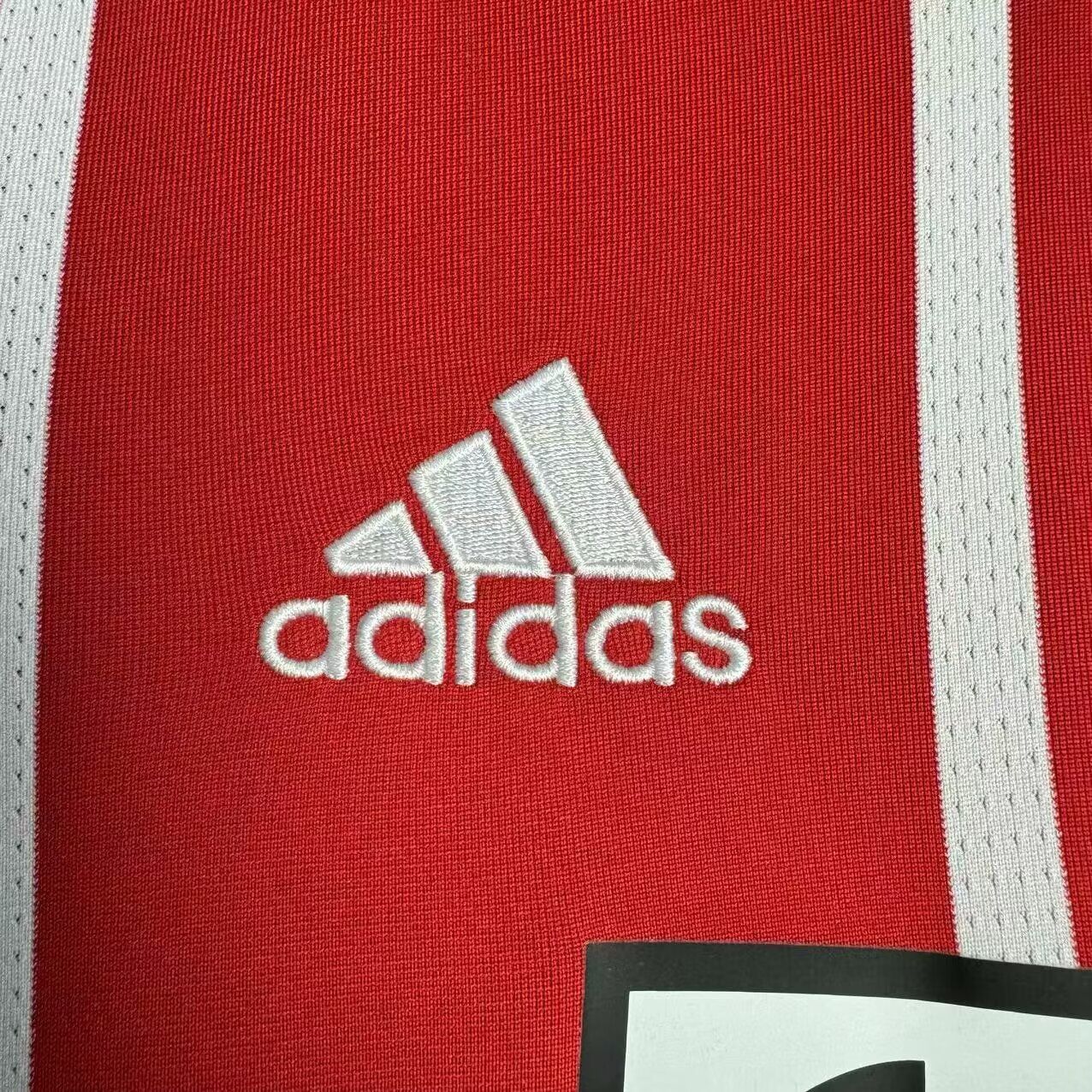 Retro Bayern Munich 2017-18 Home Stadium Jersey - UnitedFutballJersey