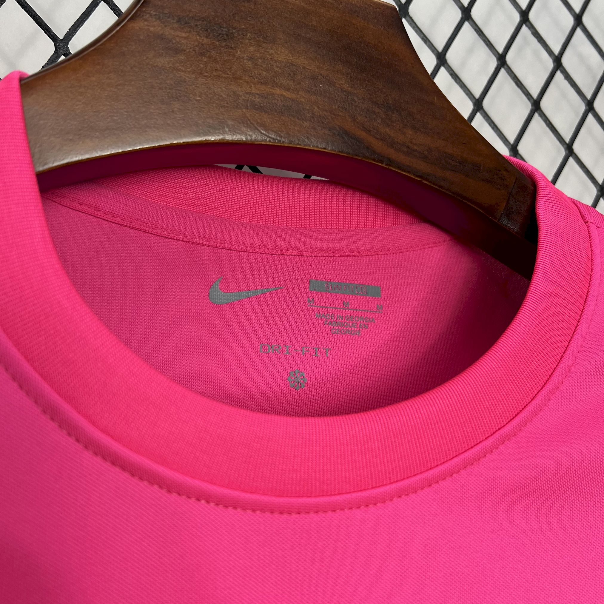 Sporting CP Portugal 24-25 Pink October Jersey - Fans Version - UnitedFutballJersey