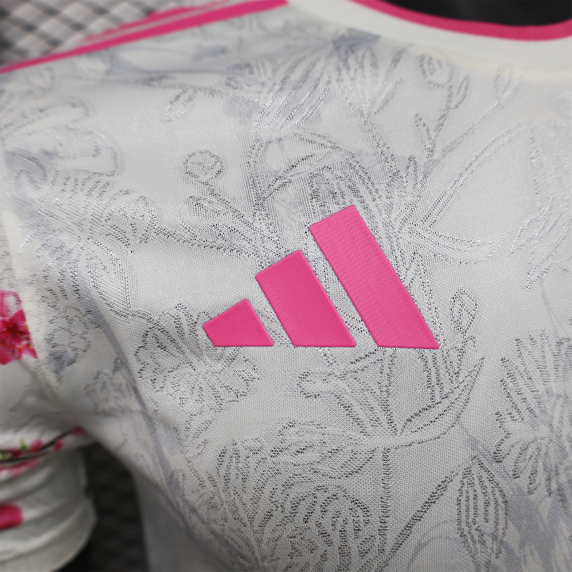Japan 2024 Pink Bird Special Edition Jersey - Player Version - UnitedFutballJersey