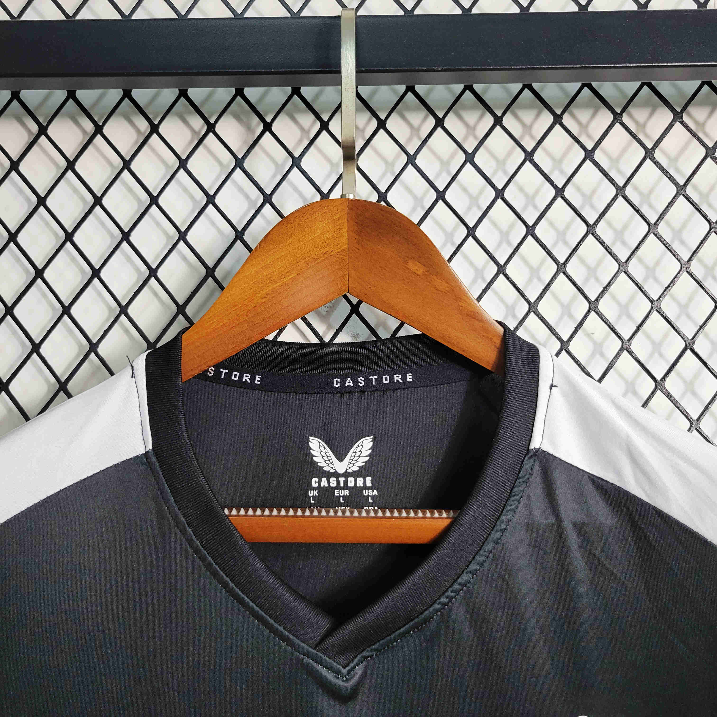 Newcastle United 23-24 Black Training Jersey - Fans Version - UnitedFutballJersey