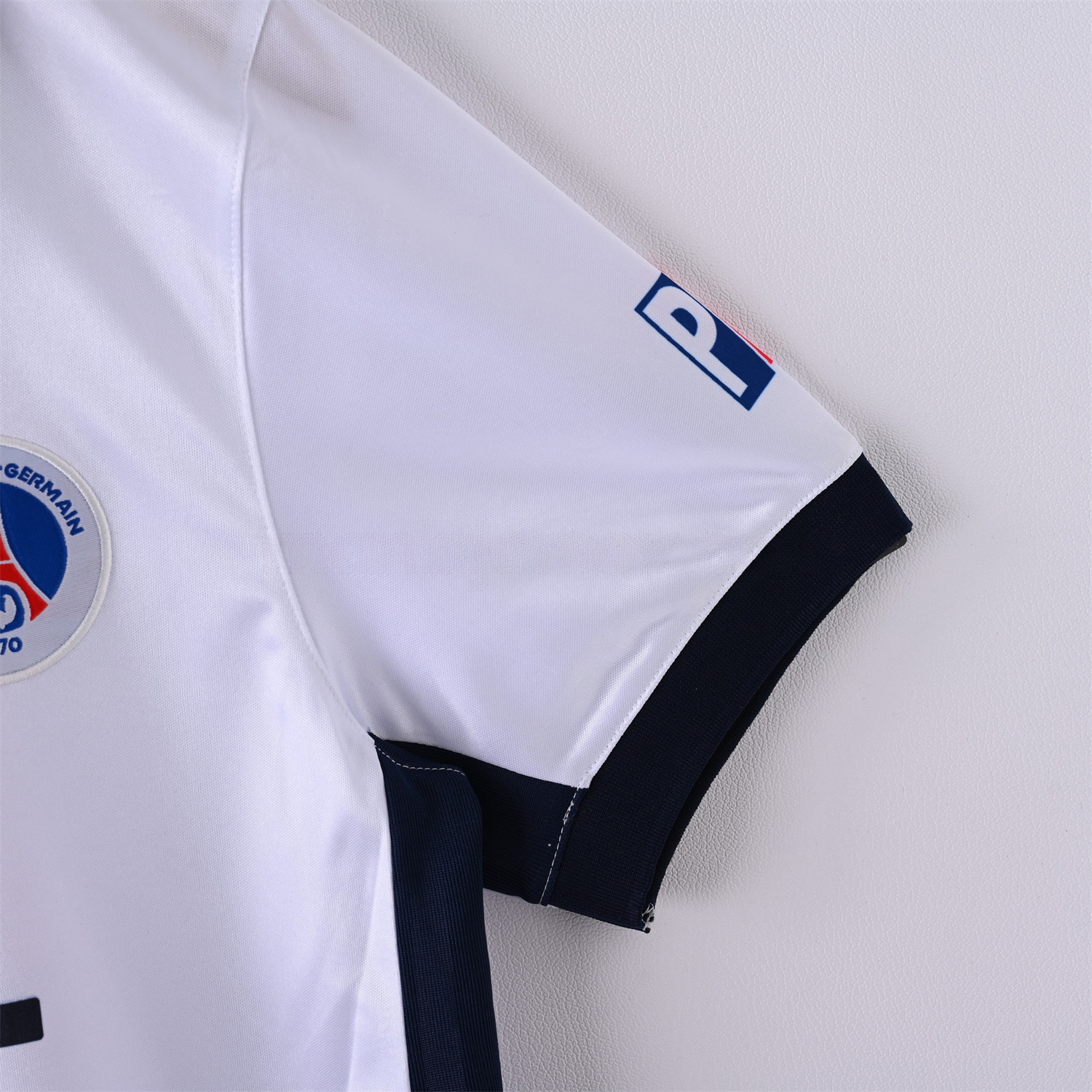 Retro Paris Saint-Germain PSG 1998-99 Away Jersey - UnitedFutballJersey