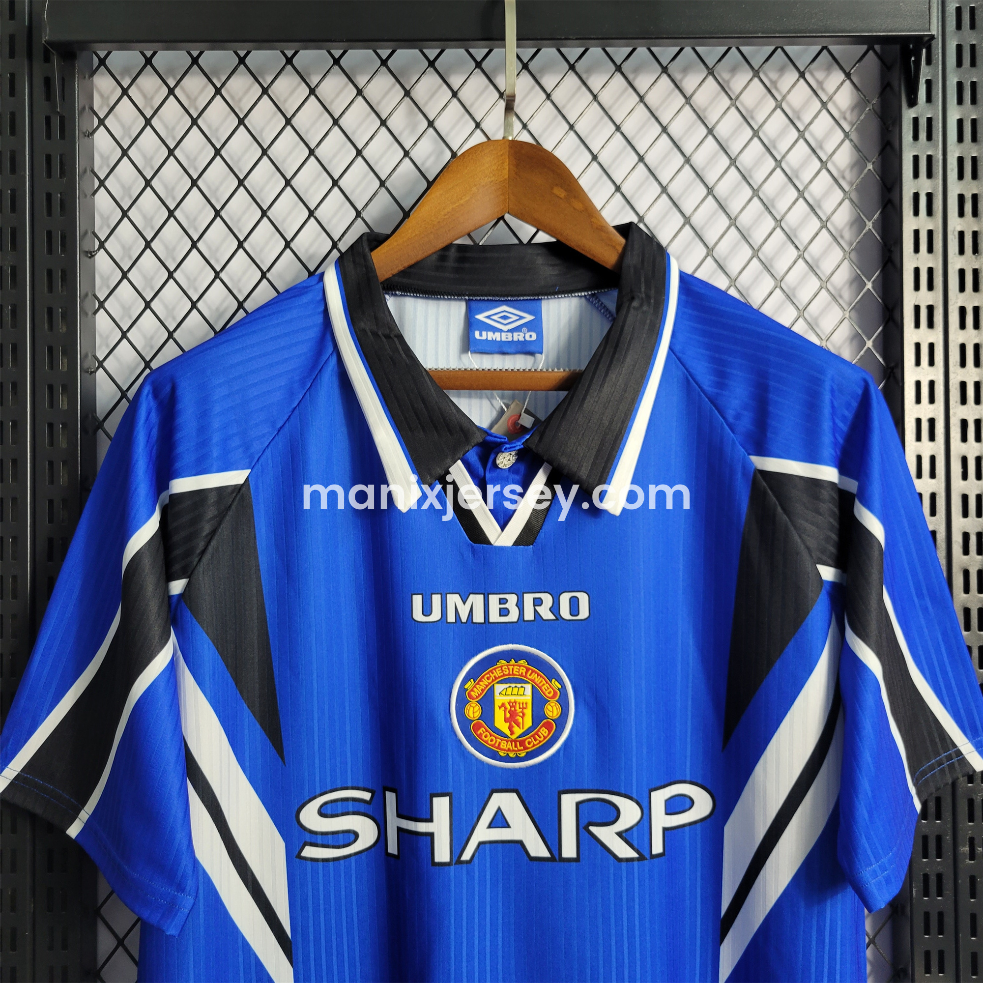 Retro Manchester United 96-97 Third Away Jersey - UnitedFutballJersey