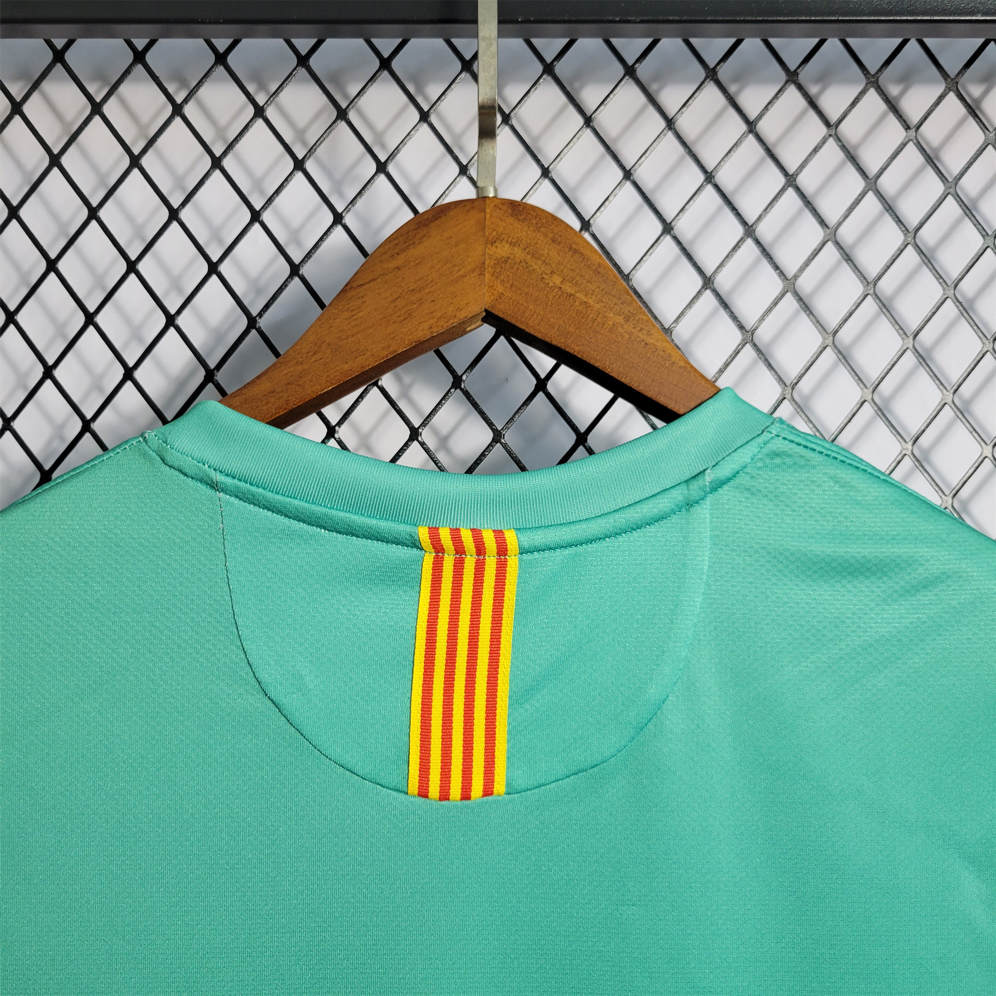 B.A.R.S.A Retro 10-11 Away Stadium Jersey - UnitedFutballJersey